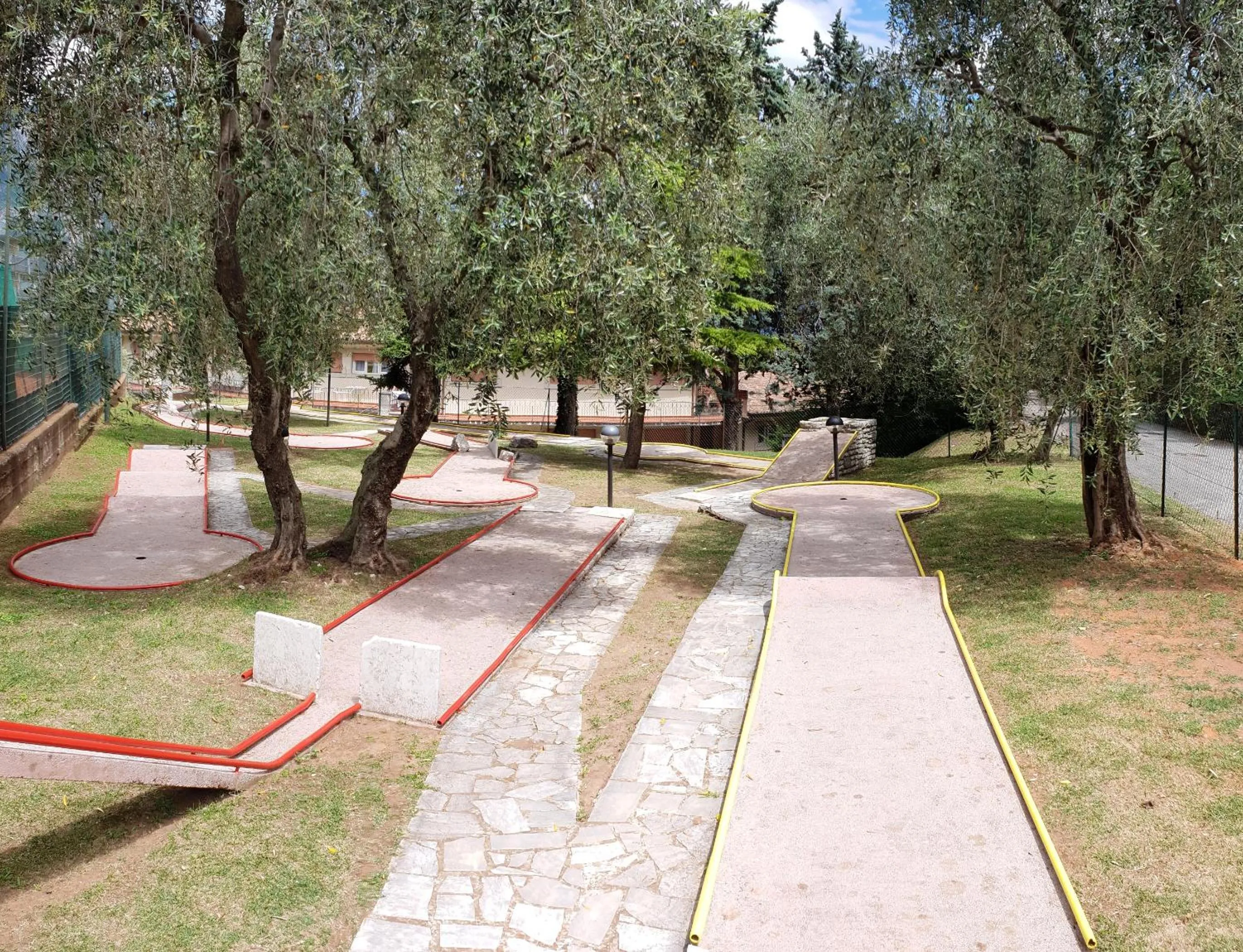 Minigolf in Village Bazzanega - Montagnoli Group