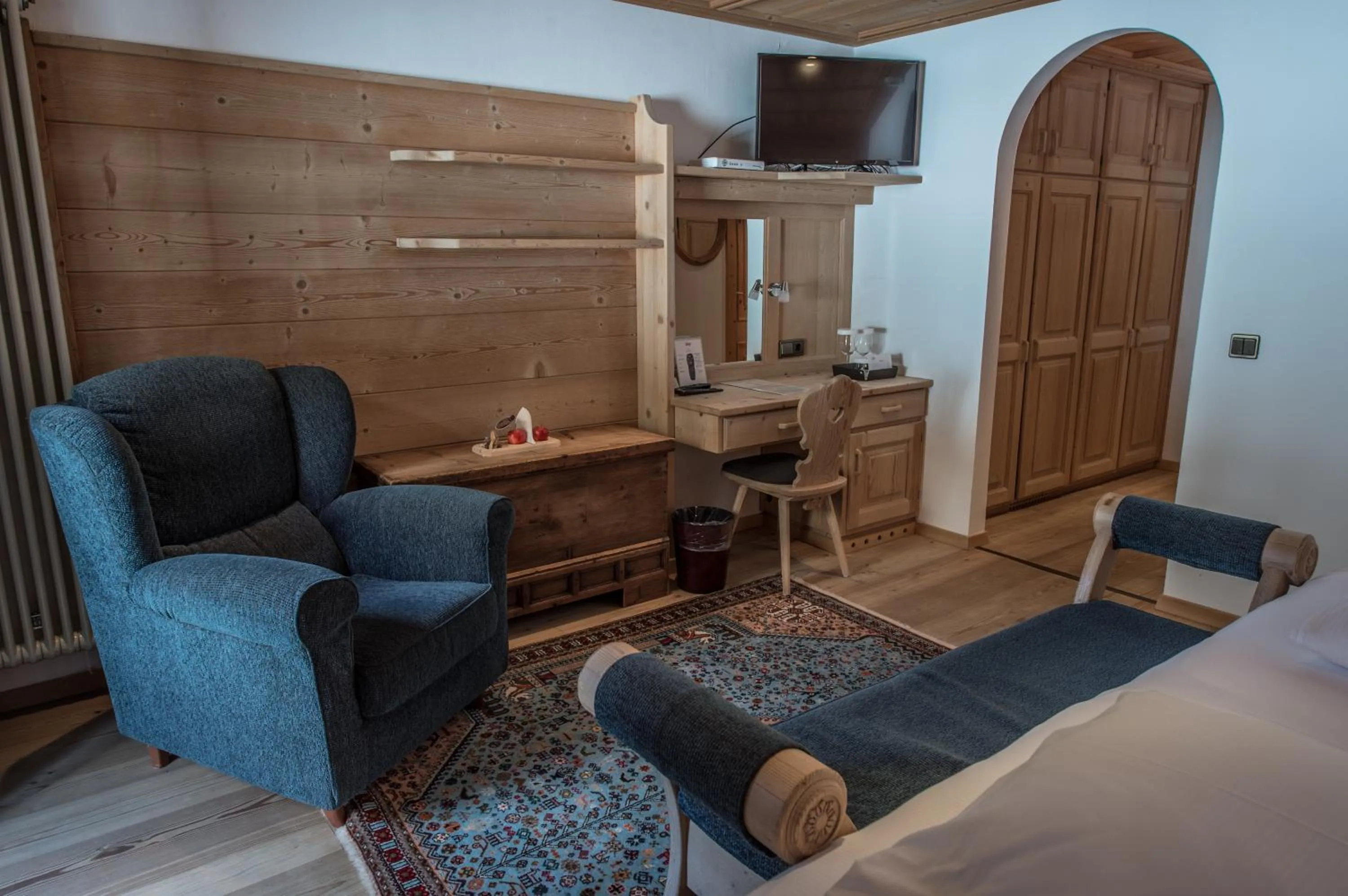 Photo of the whole room in Hotel Ciasa Salares