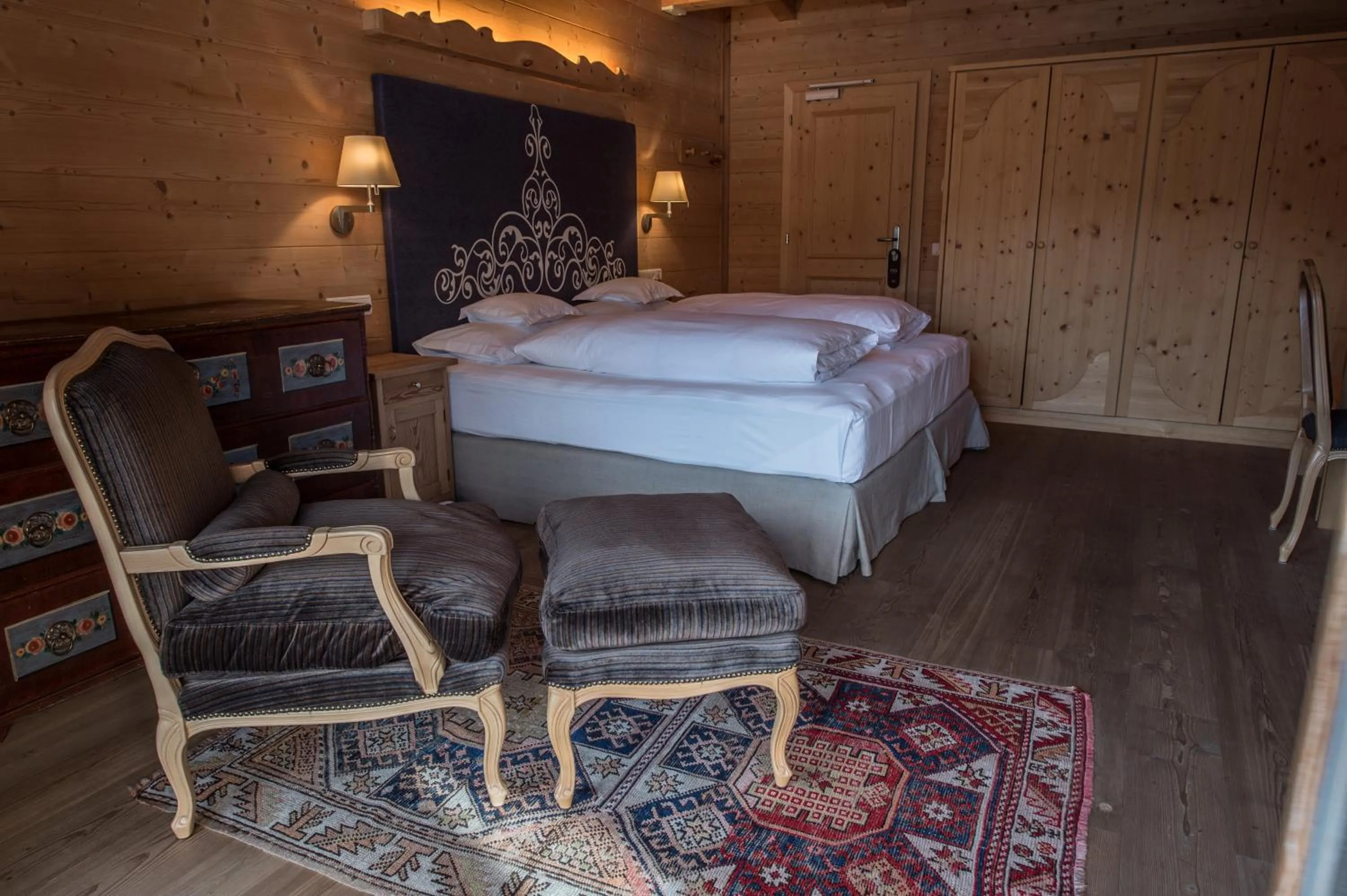 Bedroom, Bed in Hotel Ciasa Salares