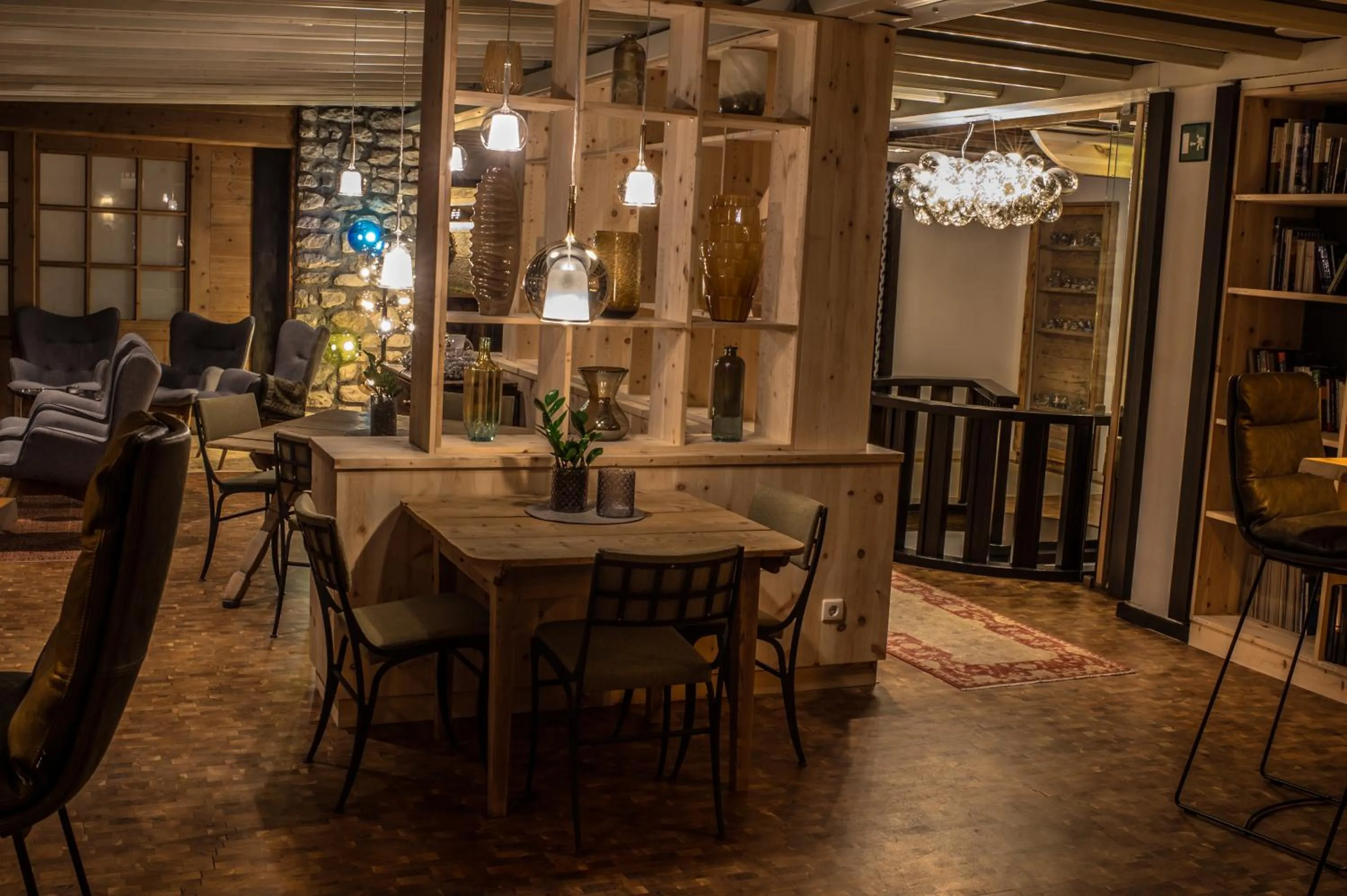 Lounge or bar in Hotel Ciasa Salares