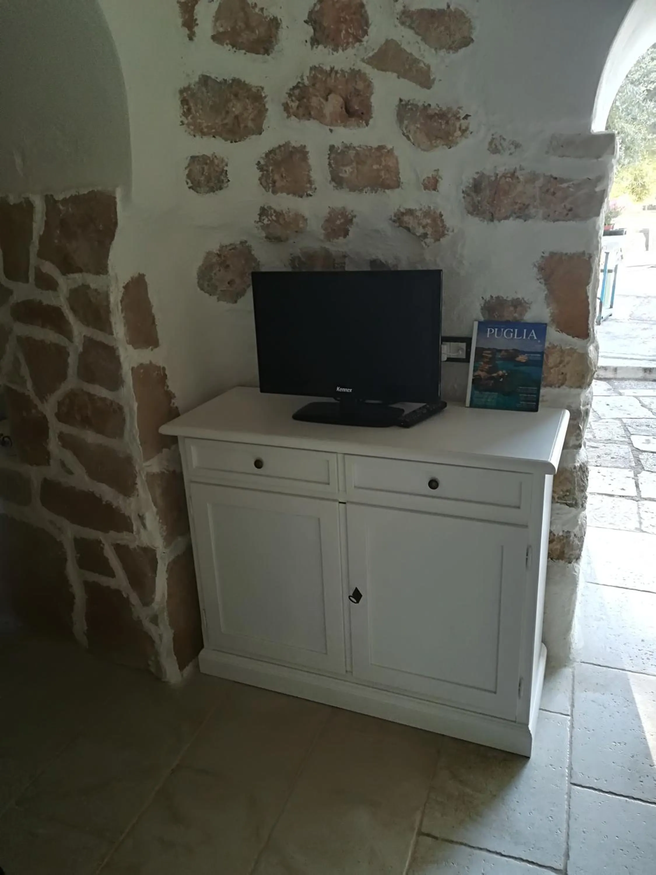 TV and multimedia in Trullo Alessandro e Villa Raffaela