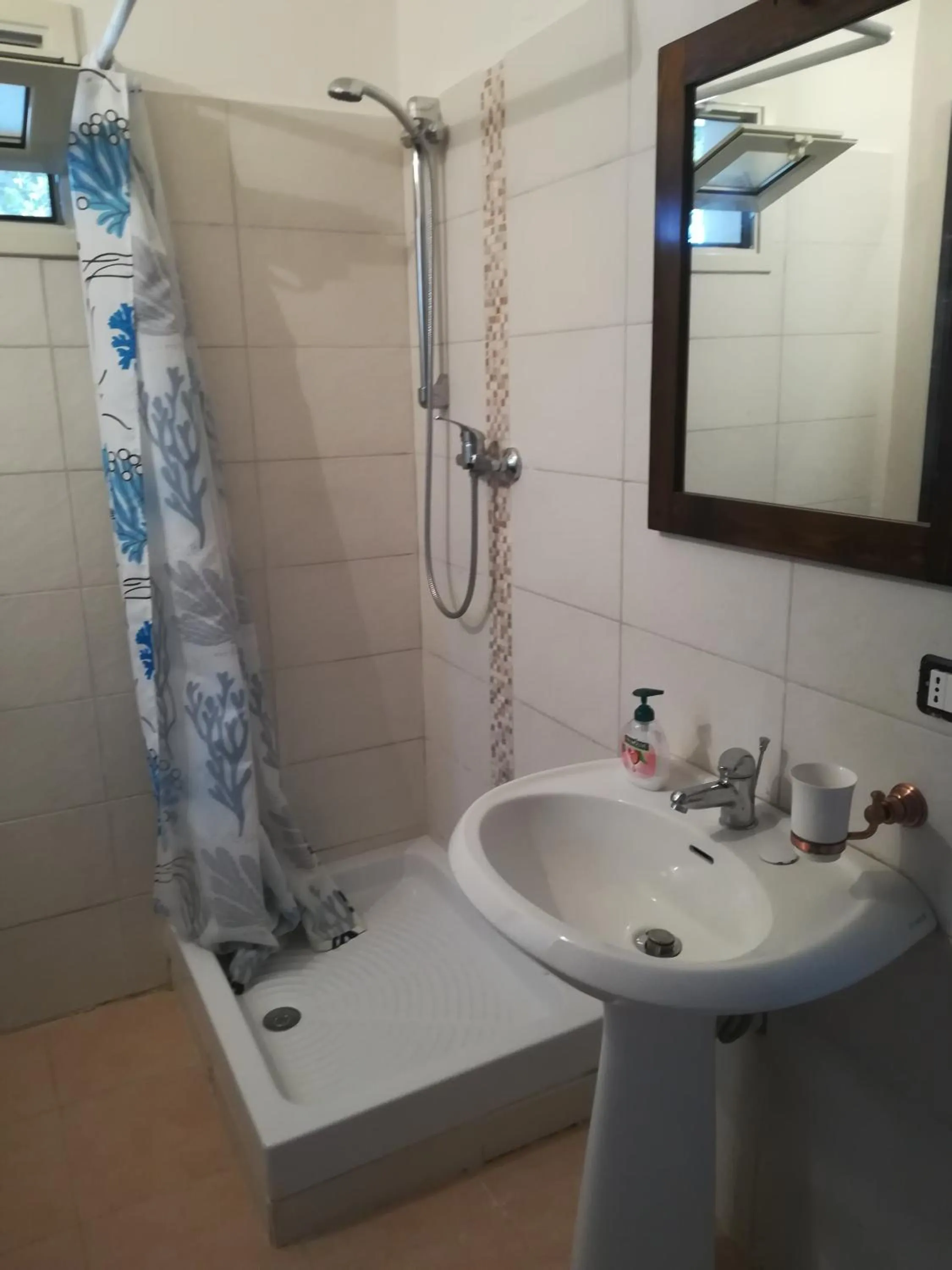 Shower in Trullo Alessandro e Villa Raffaela