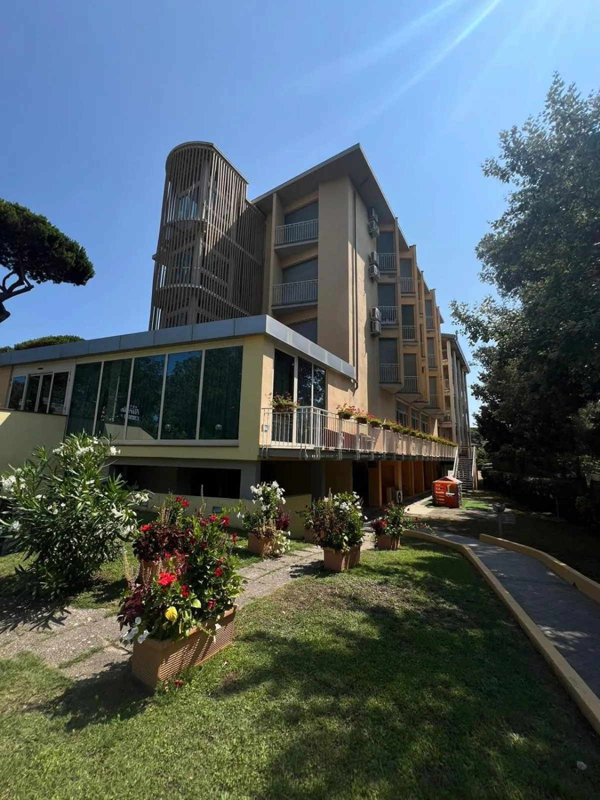 Property building in Hotel Florida Tirrenia