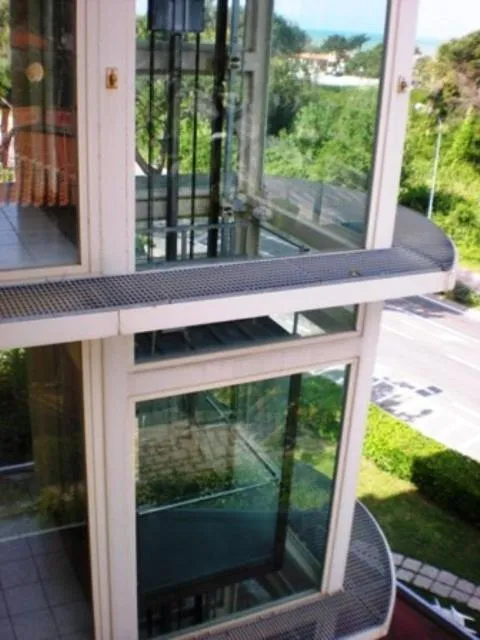 Facade/entrance in Hotel Florida Tirrenia