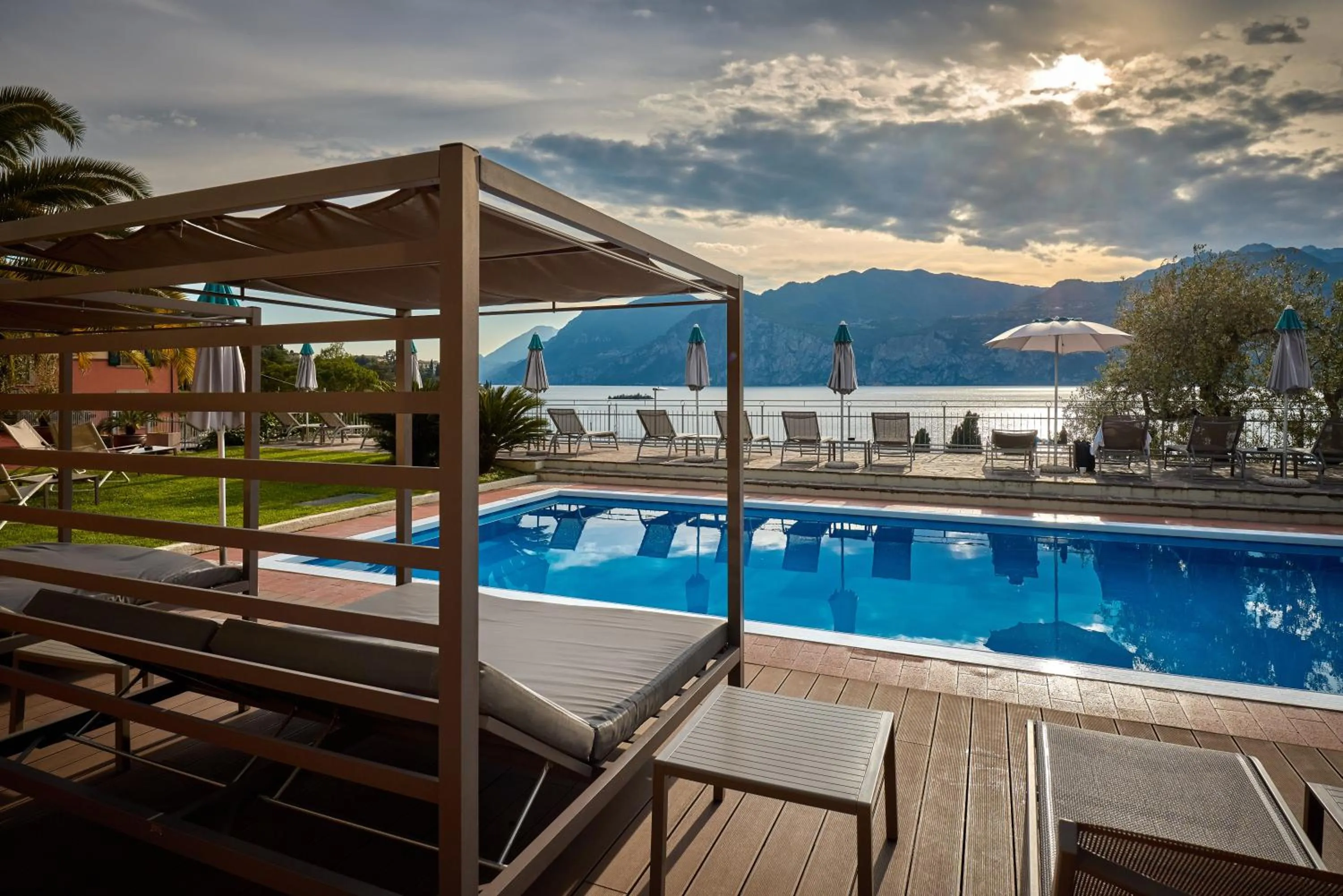 Swimming pool in Hotel Capri