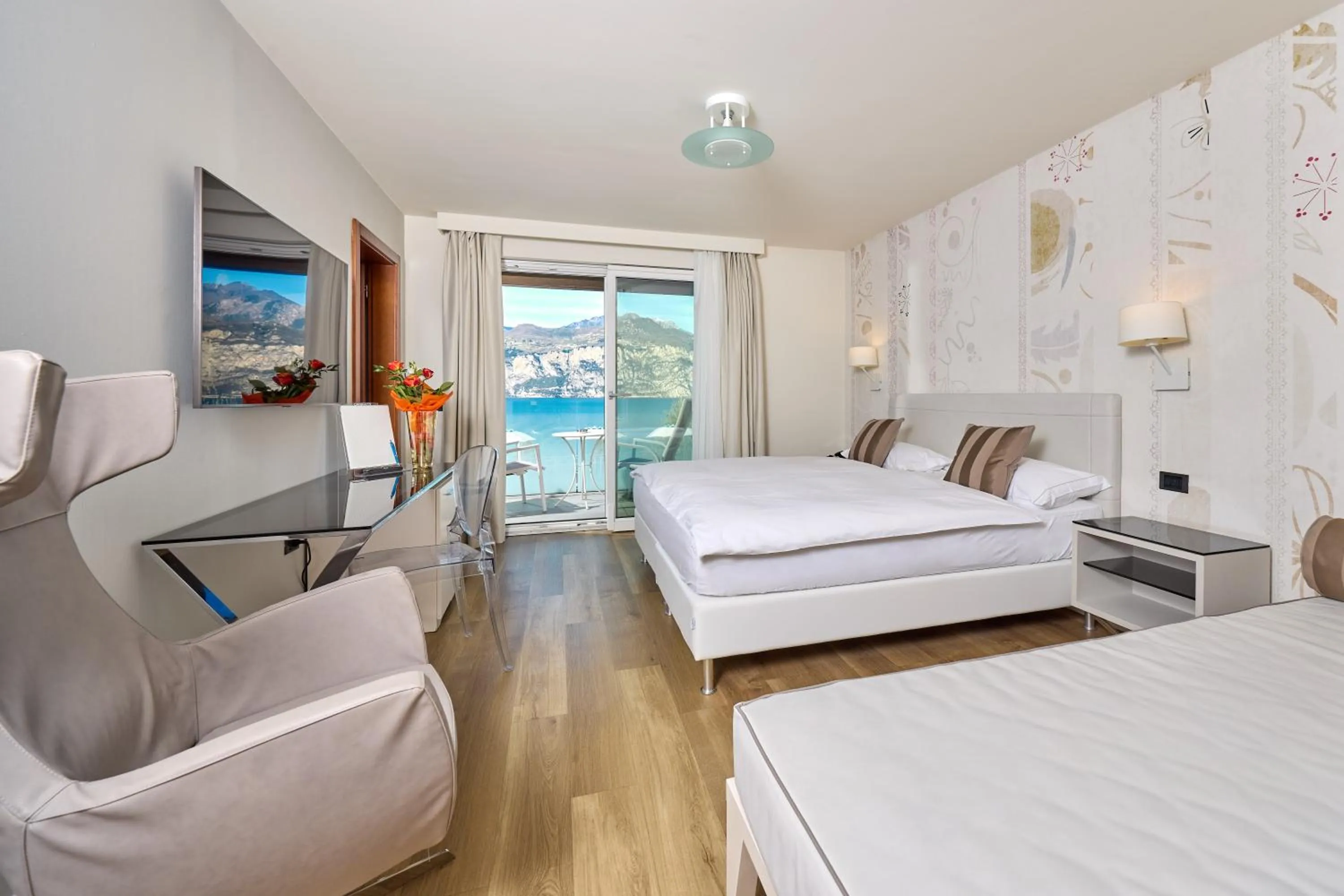 Photo of the whole room, Bed in Hotel Capri