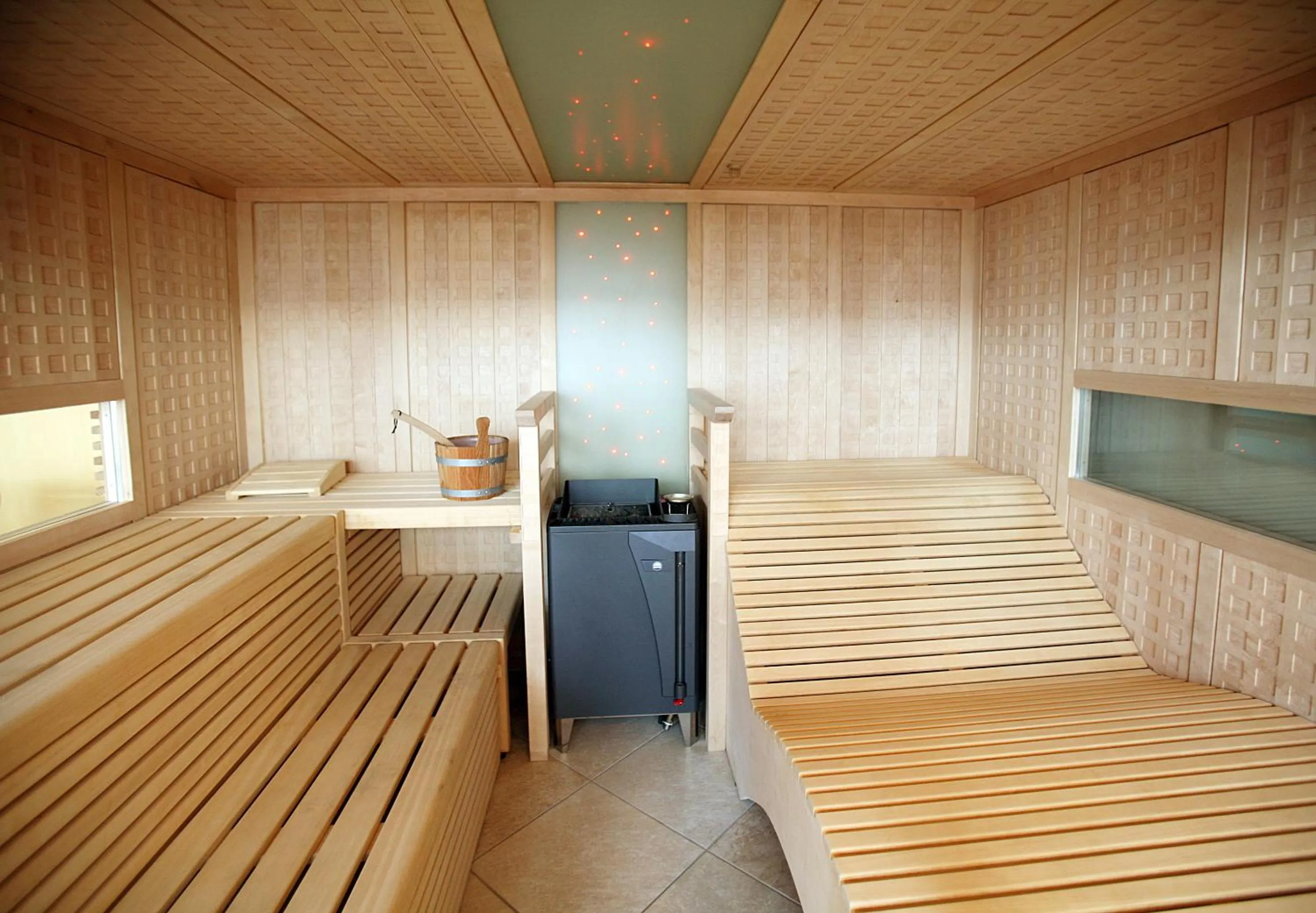 Sauna, Bed in Hotel Capri