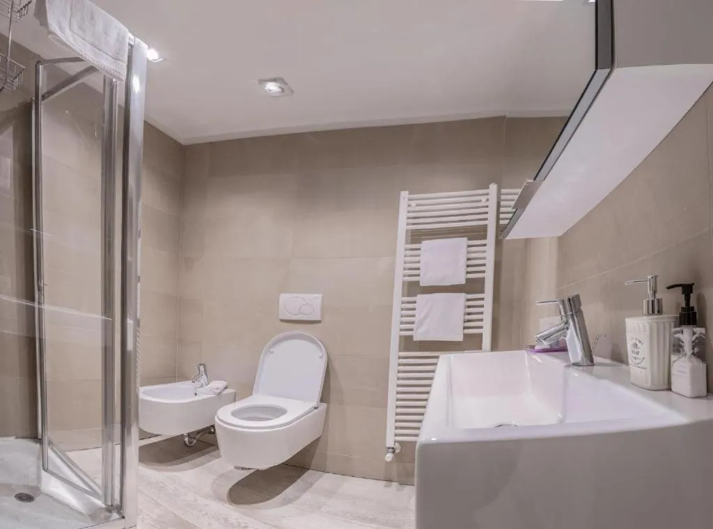 bidet in Locanda Ai Santi Apostoli Sul Canal Grande - Ferretti Hotels Collection