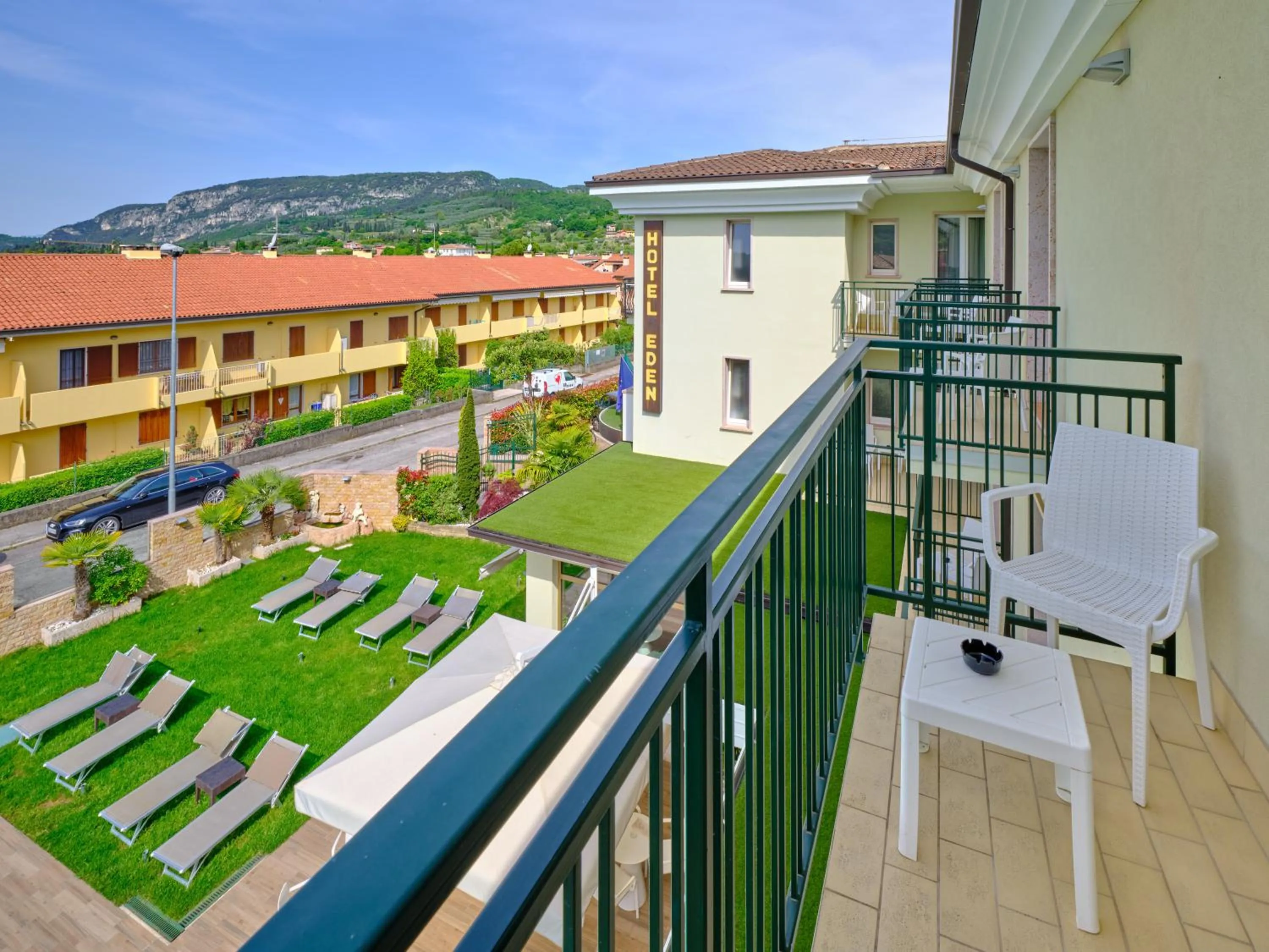 Property building in Hotel Eden Garda