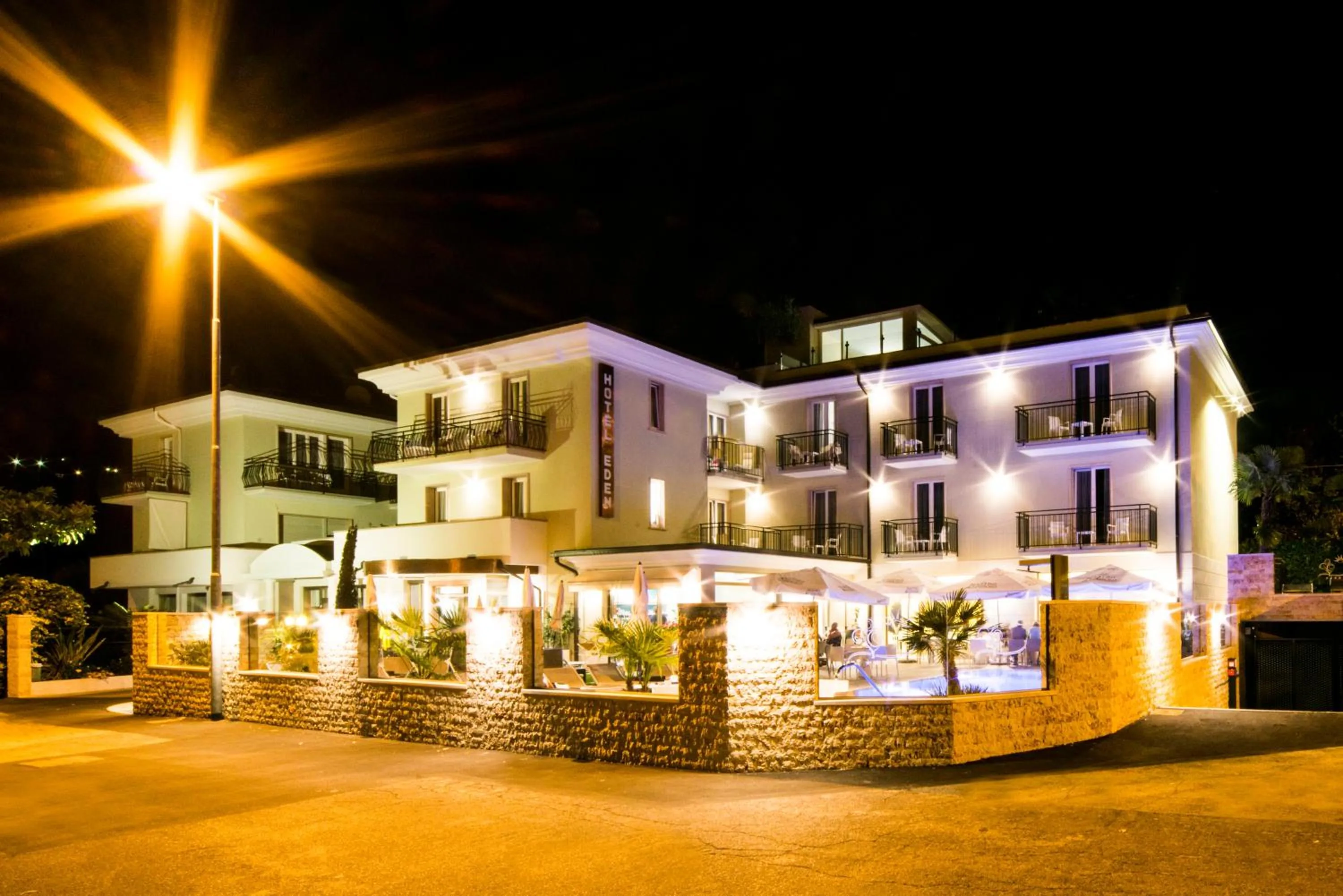 Property building in Hotel Eden Garda