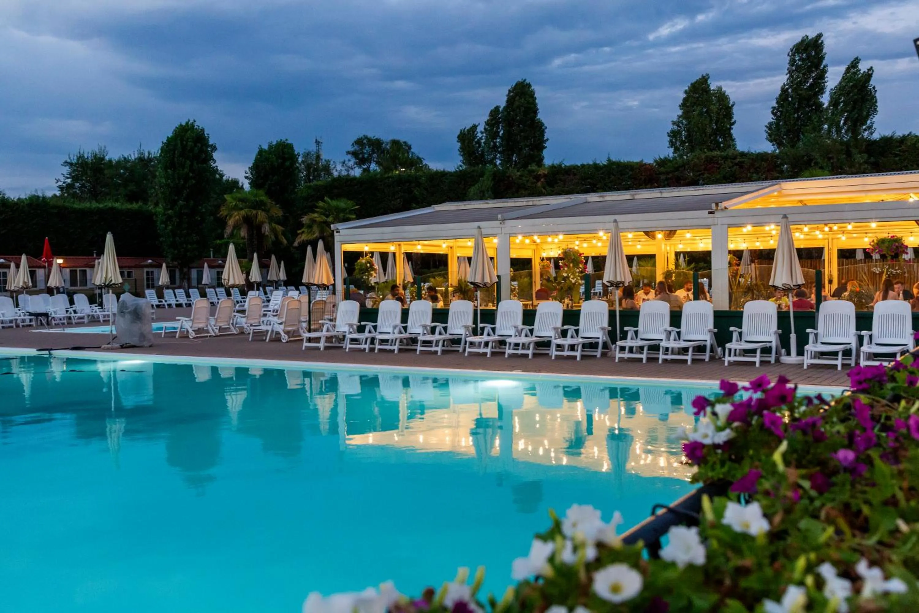 Swimming pool in hu Venezia Camping in Town