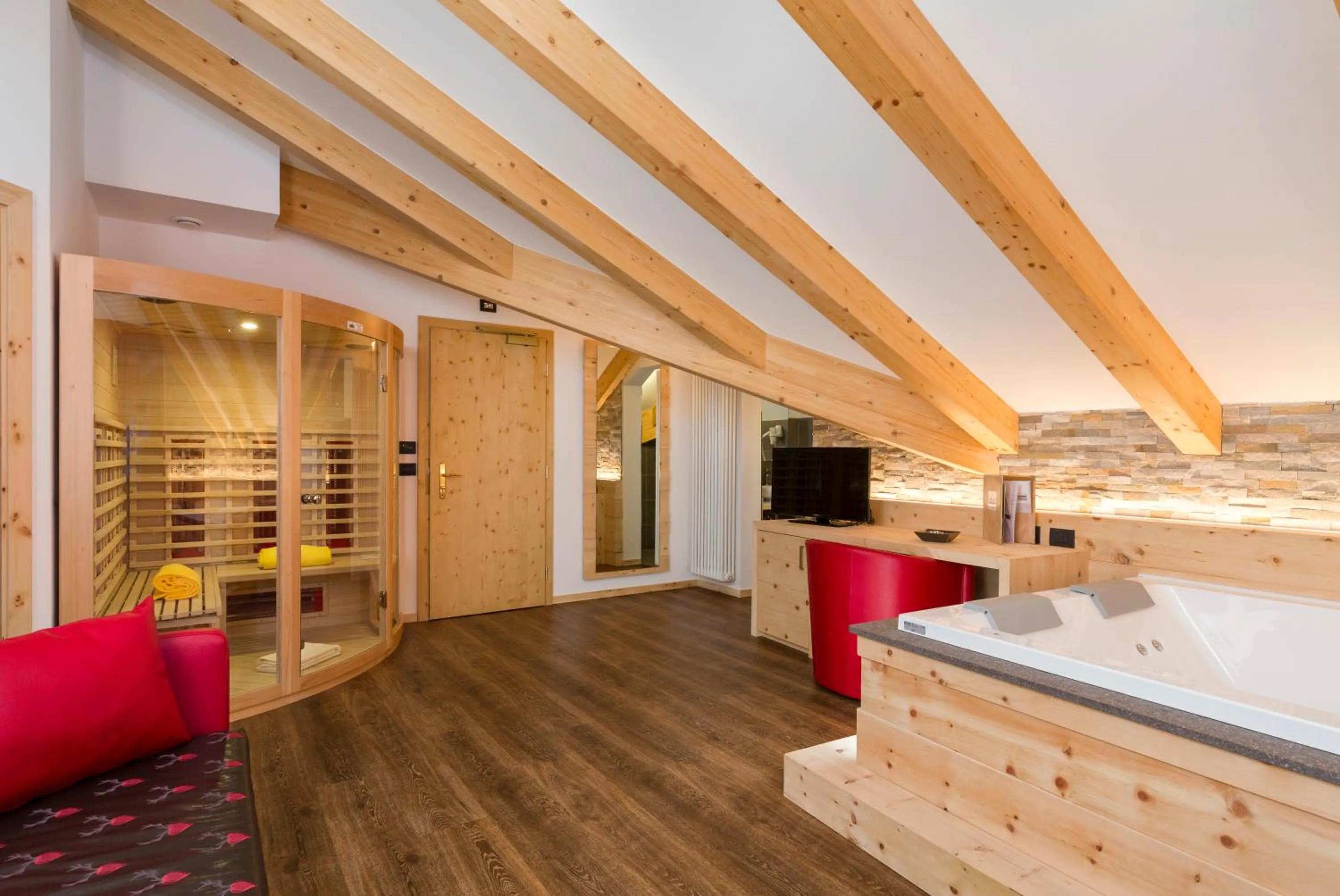 Bedroom in Wellness Hotel Lupo Bianco