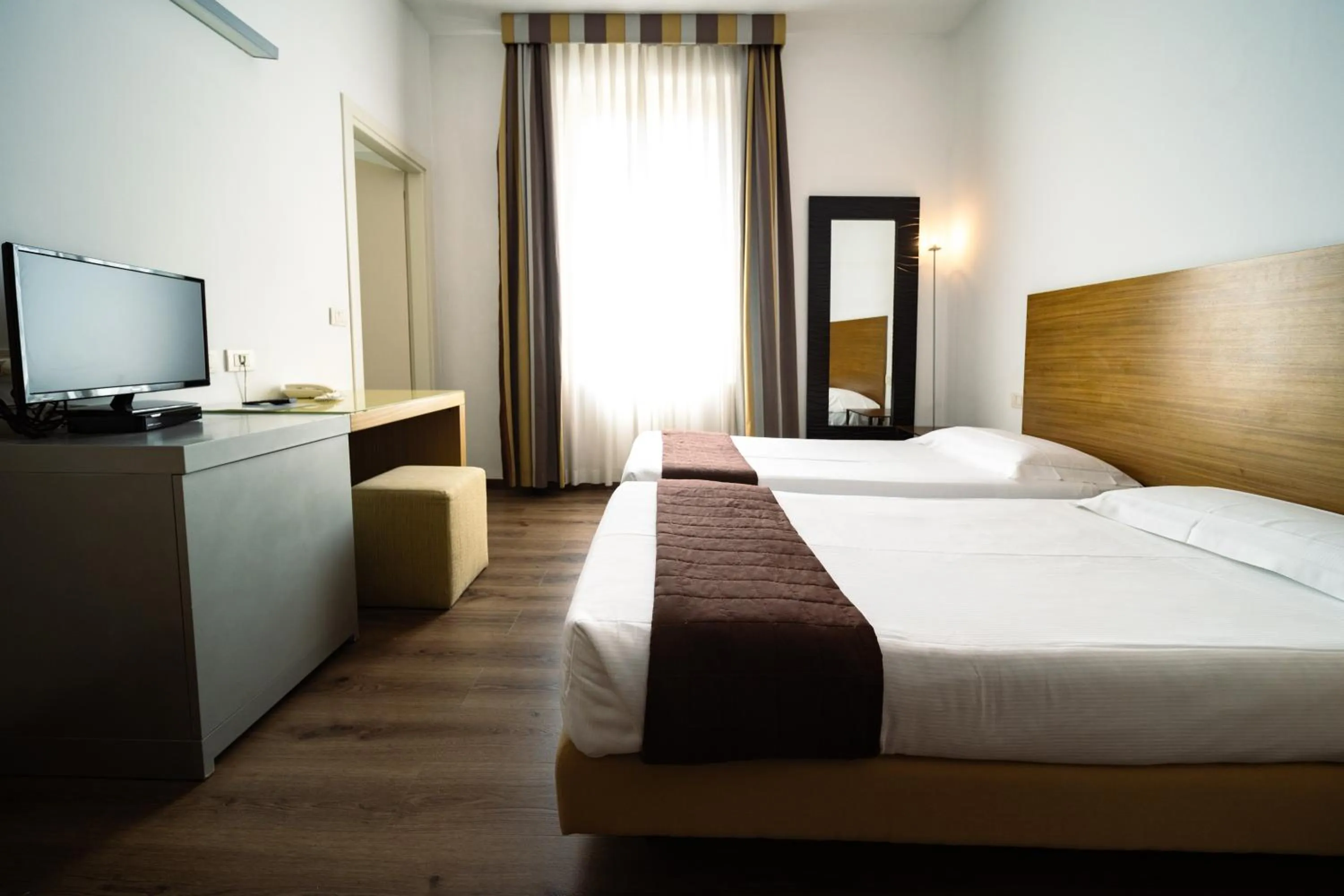 Bedroom, Bed in Hotel Trieste