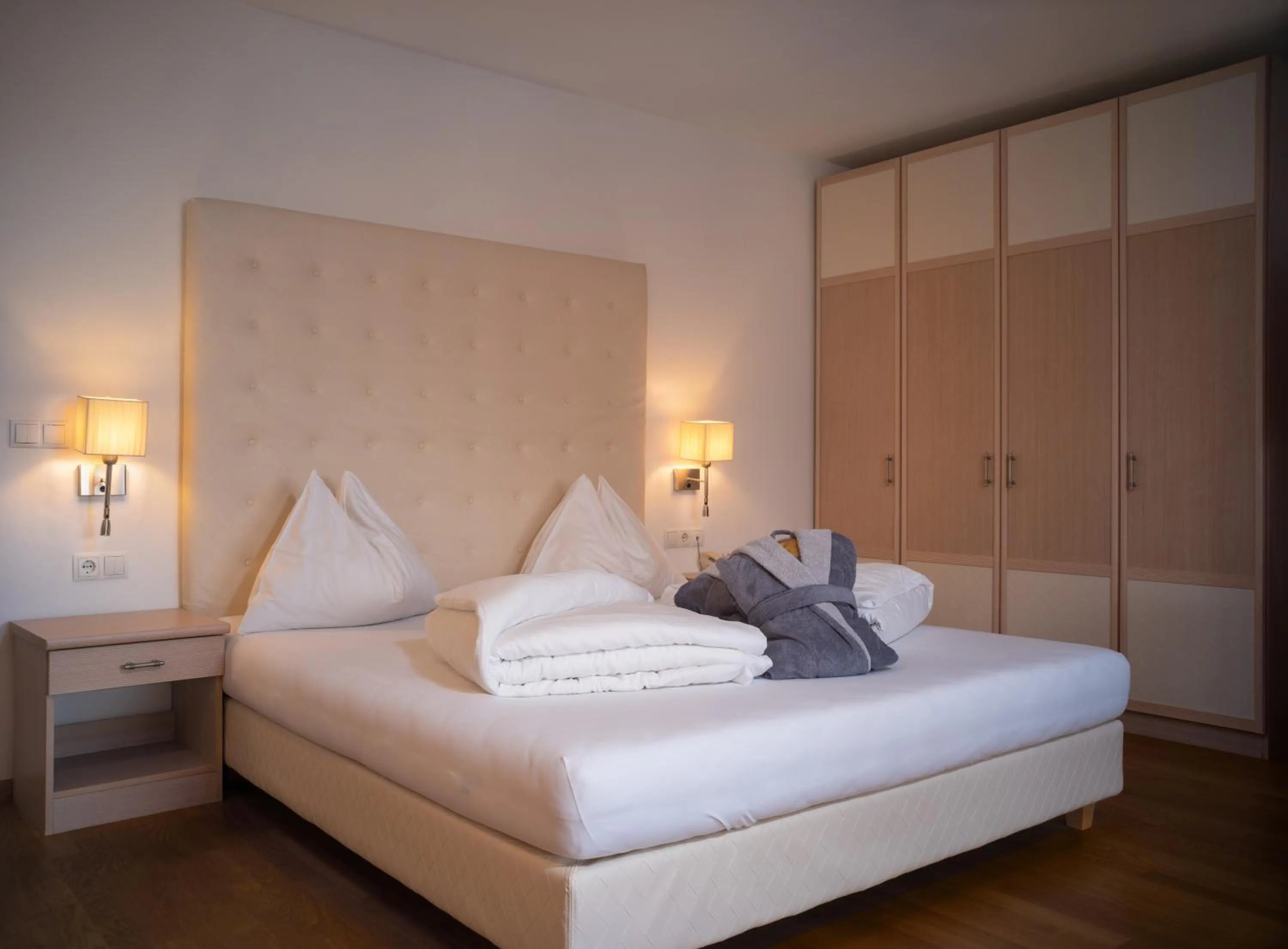 Bedroom, Bed in Hotel Weingarten