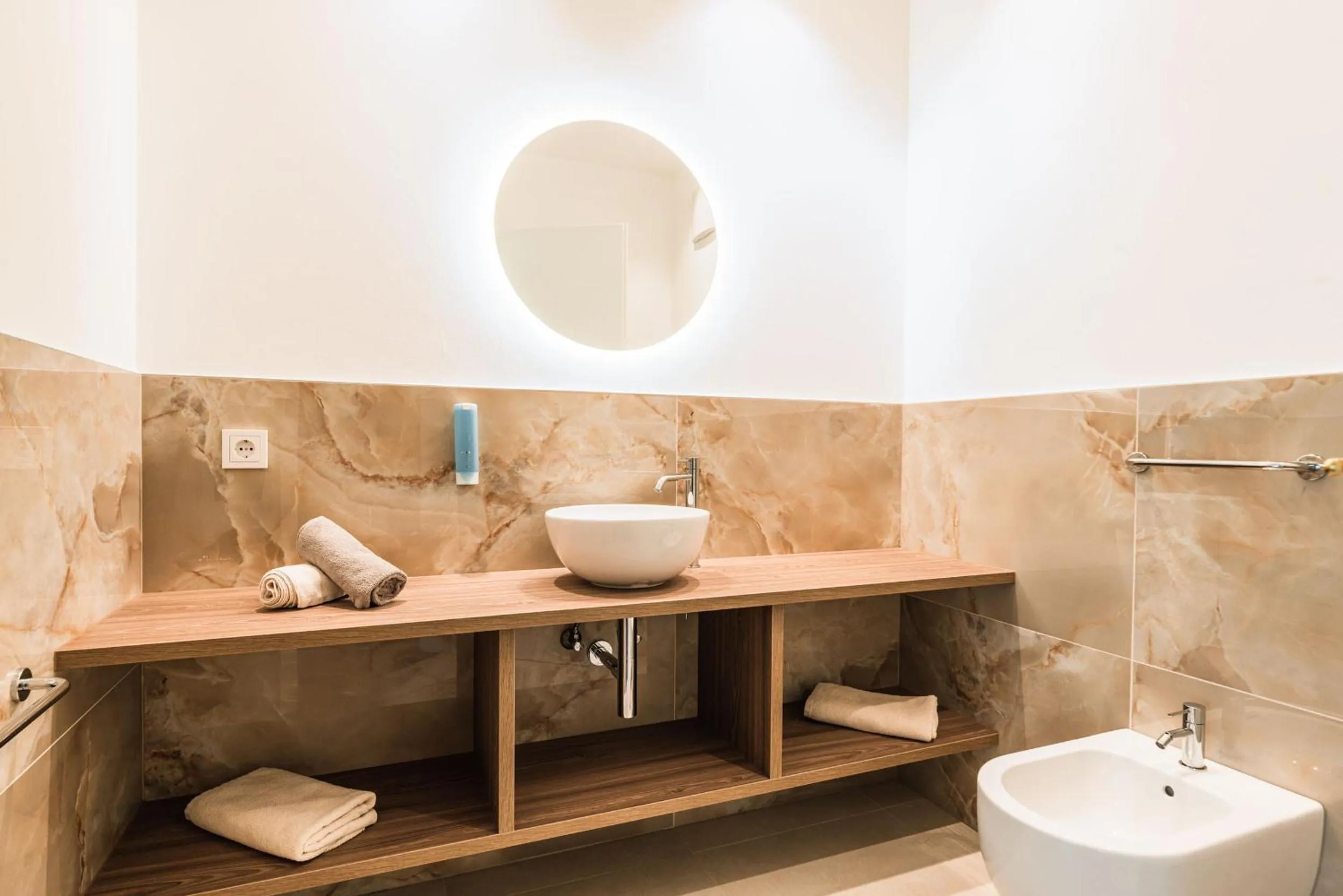 Bathroom in Hotel Weingarten