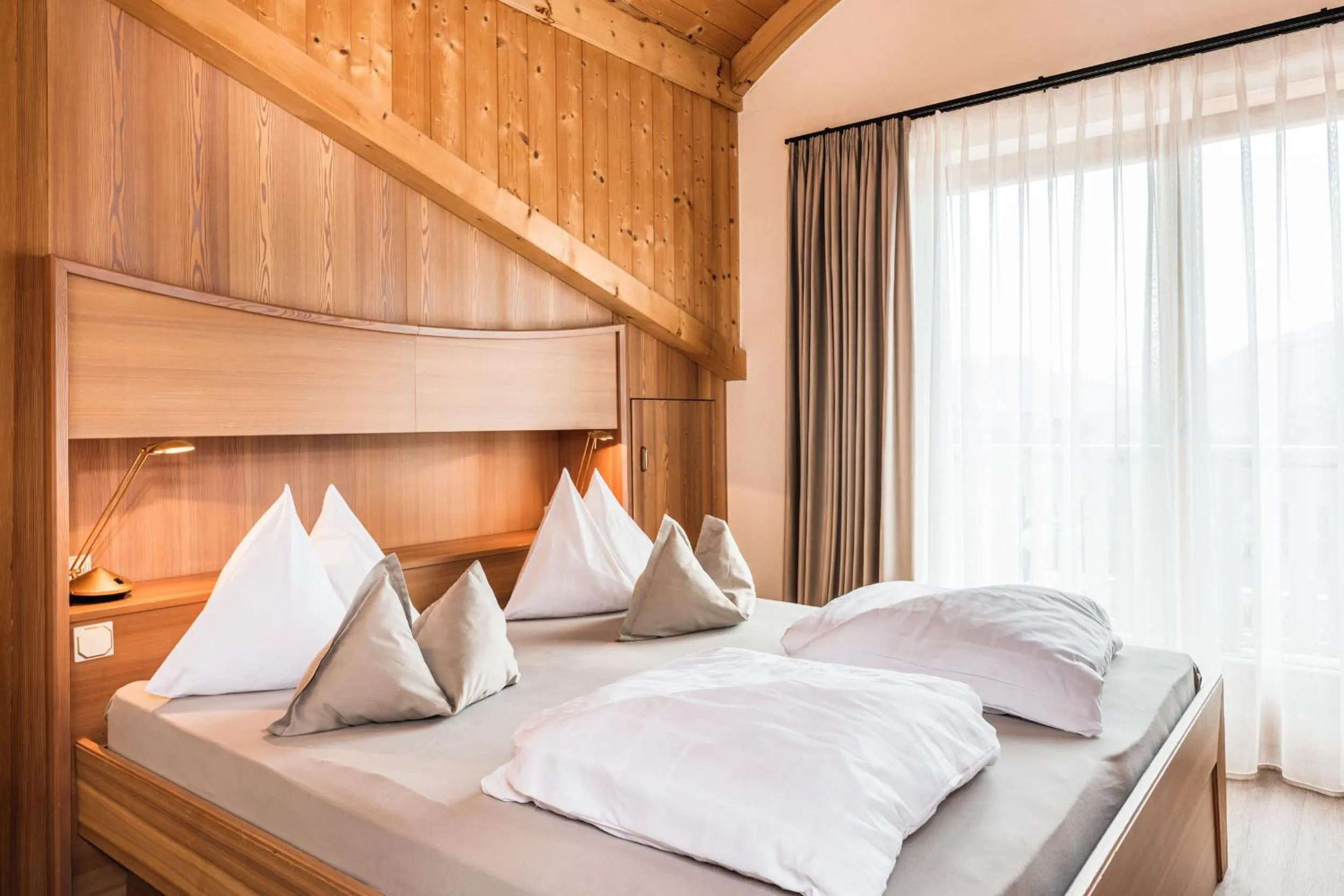 Bedroom, Bed in Hotel Weingarten