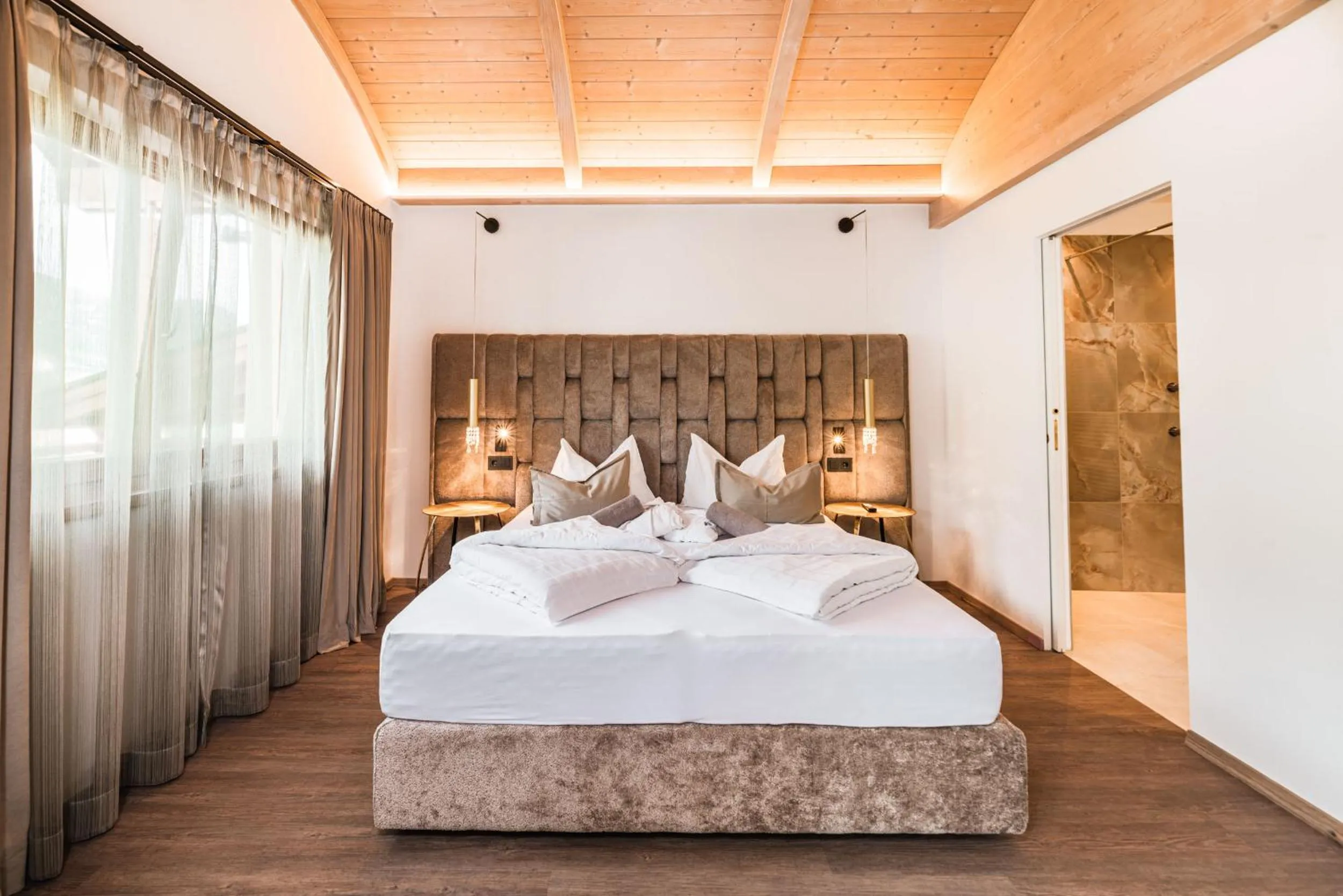 Bedroom, Bed in Hotel Weingarten