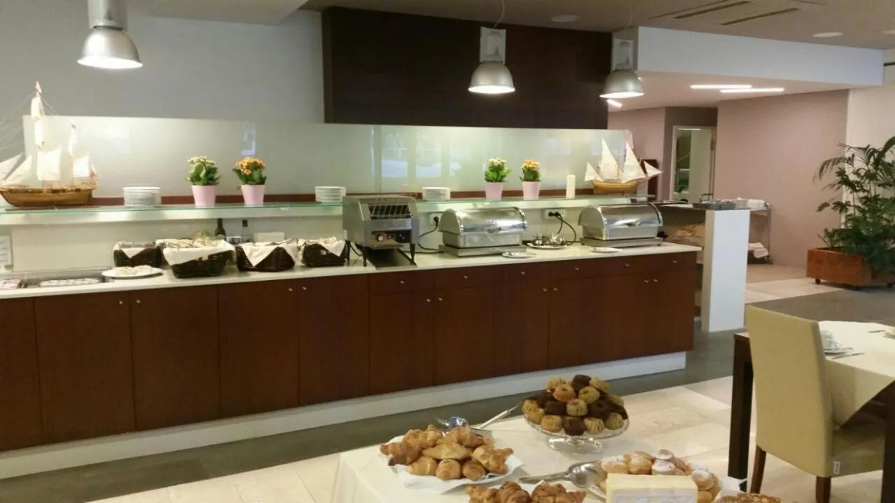 Food in Hotel Fonzari