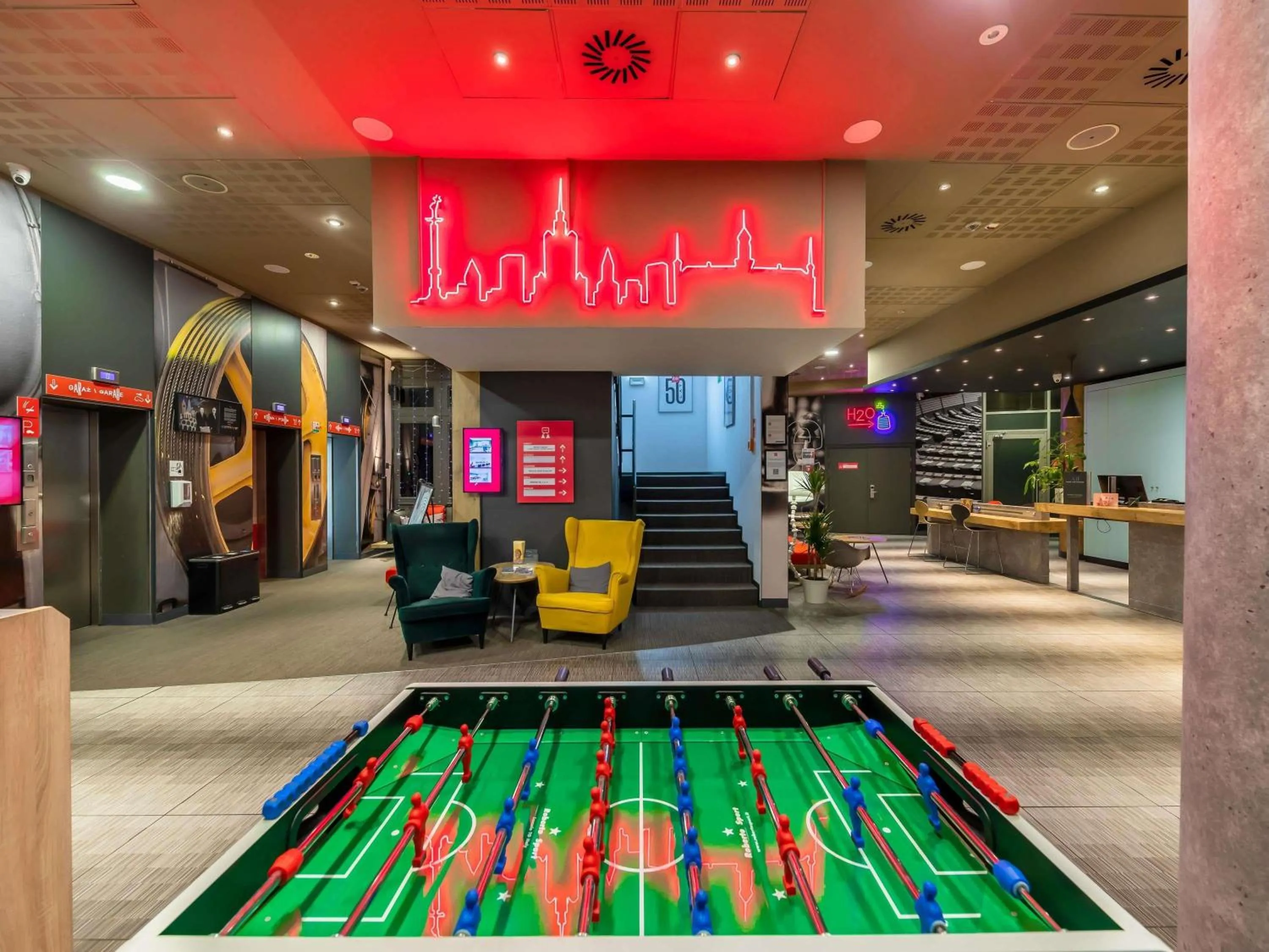 Lobby or reception in ibis Warszawa Centrum