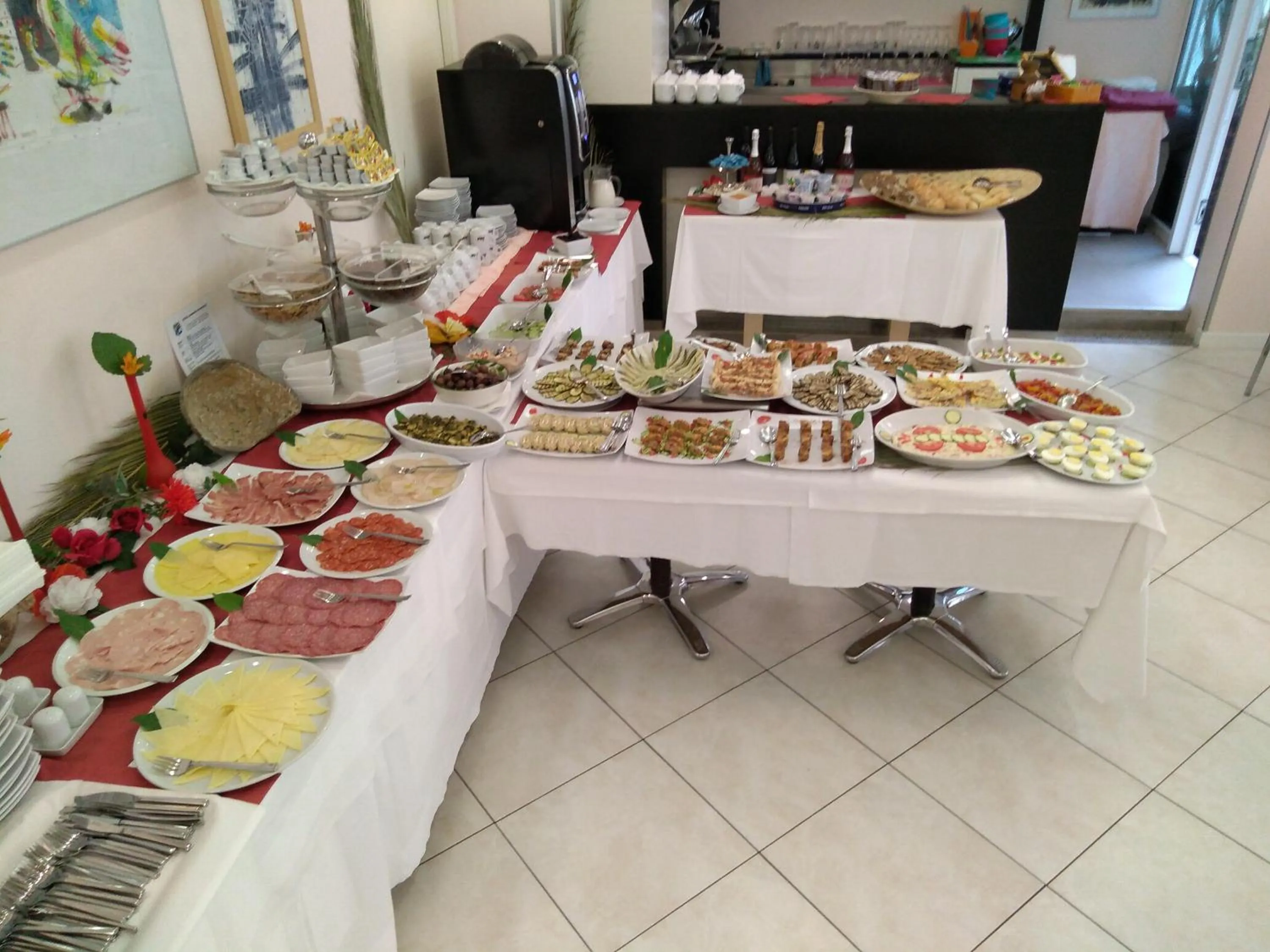 Food and drinks in Hotel Residence Sanremo