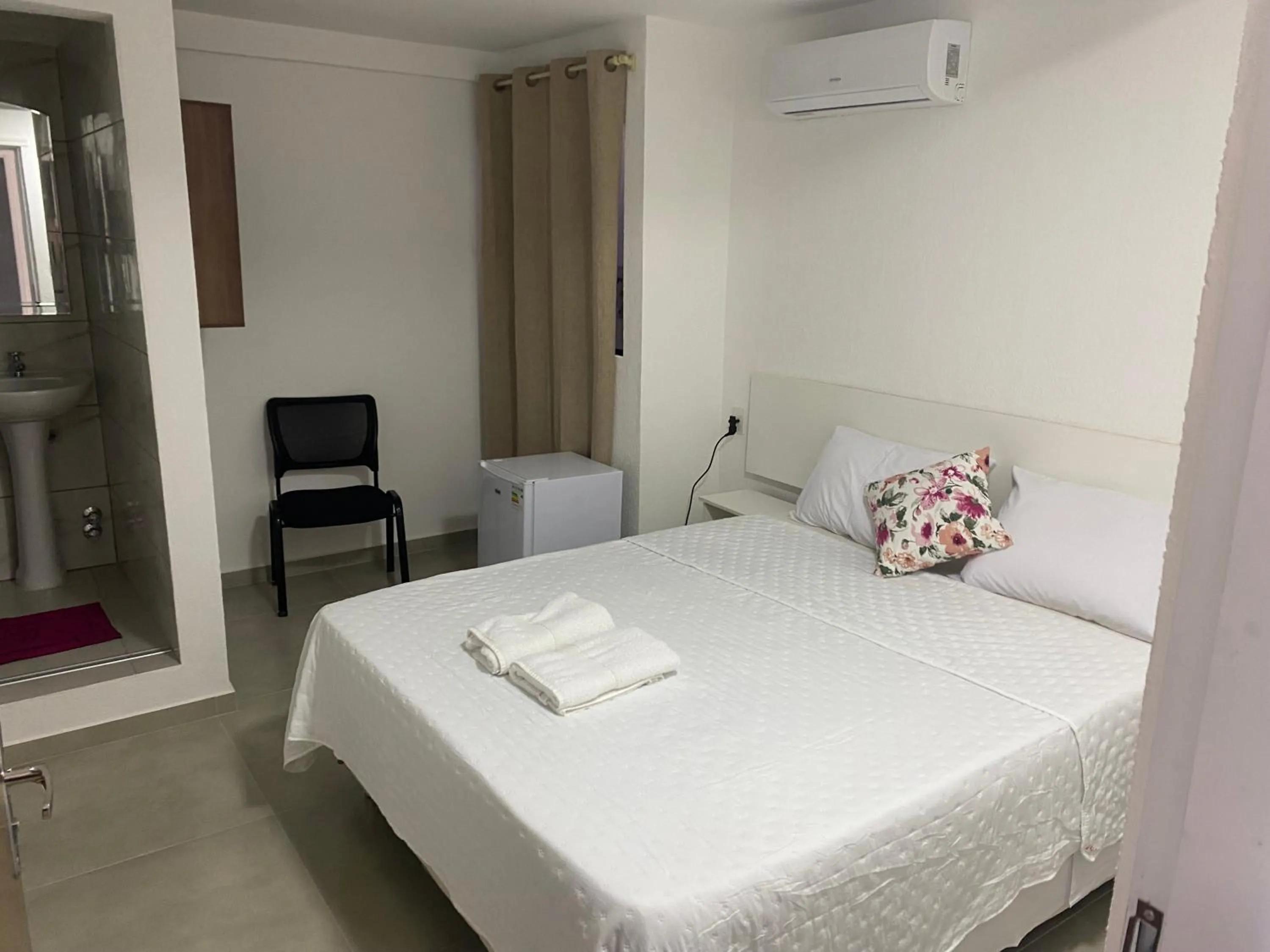 Bed in Hotel Sur Brasil