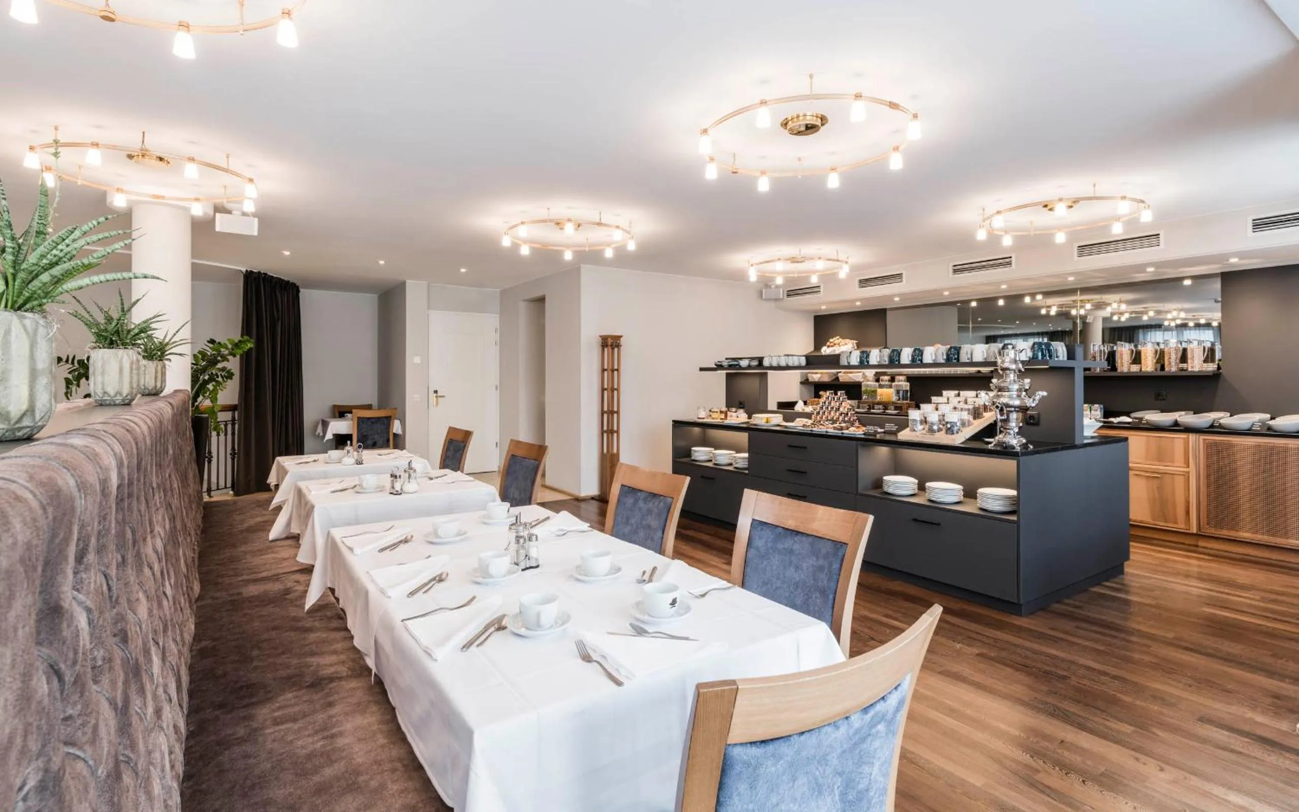 Coffee/tea facilities in HOTEL POST alpine cityflair