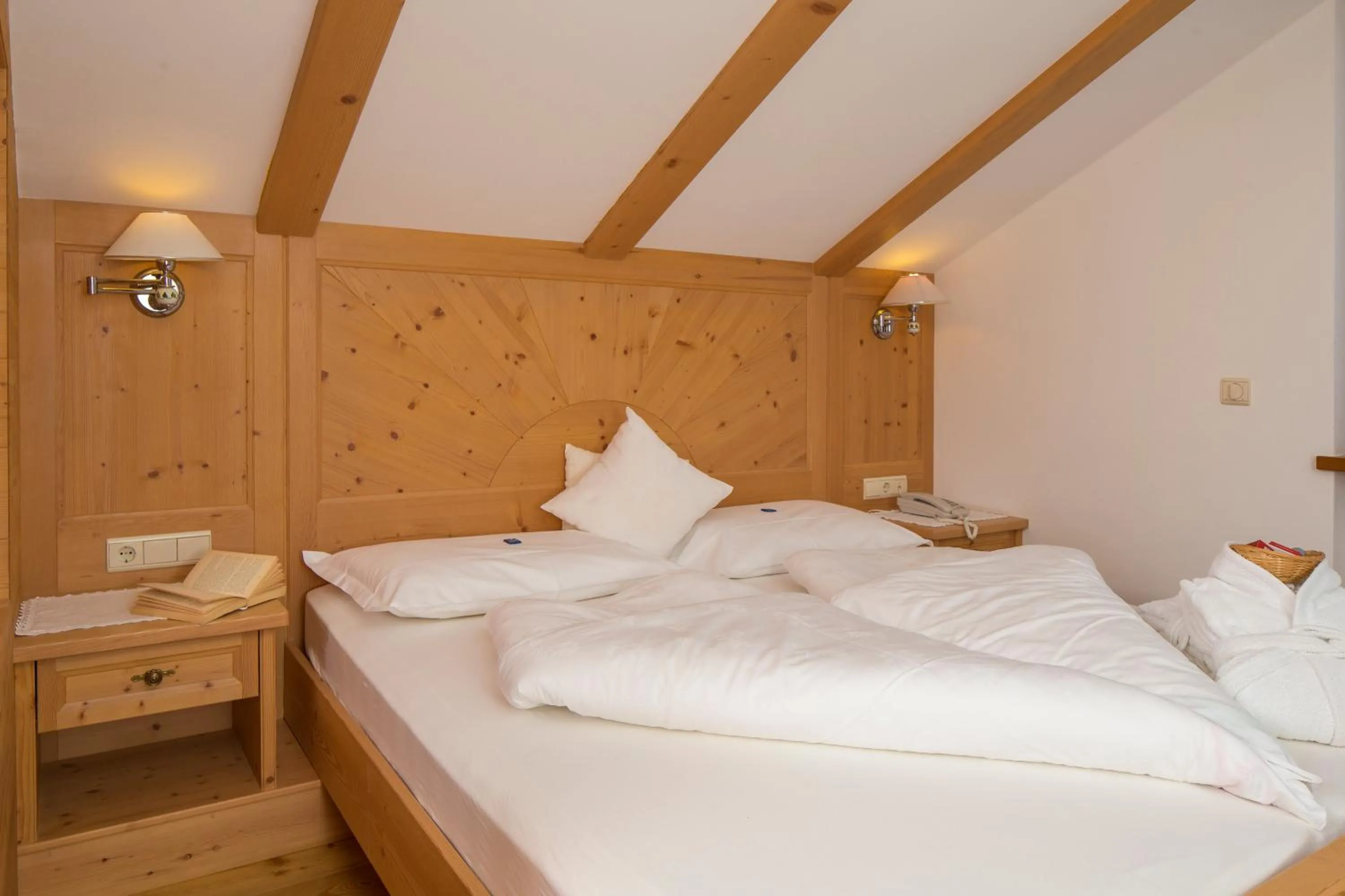 Bedroom, Bed in Naturhotel Miraval