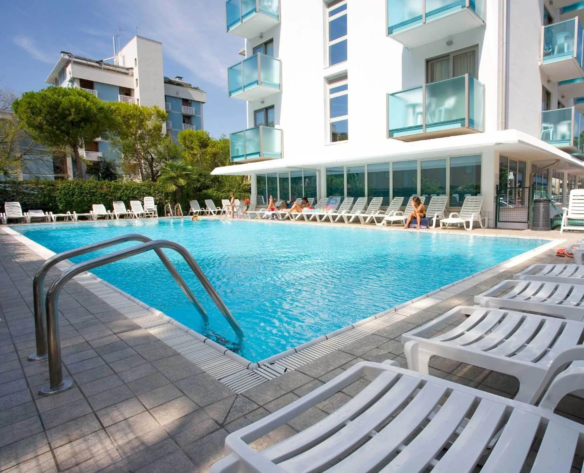Swimming pool in Hotel Katja