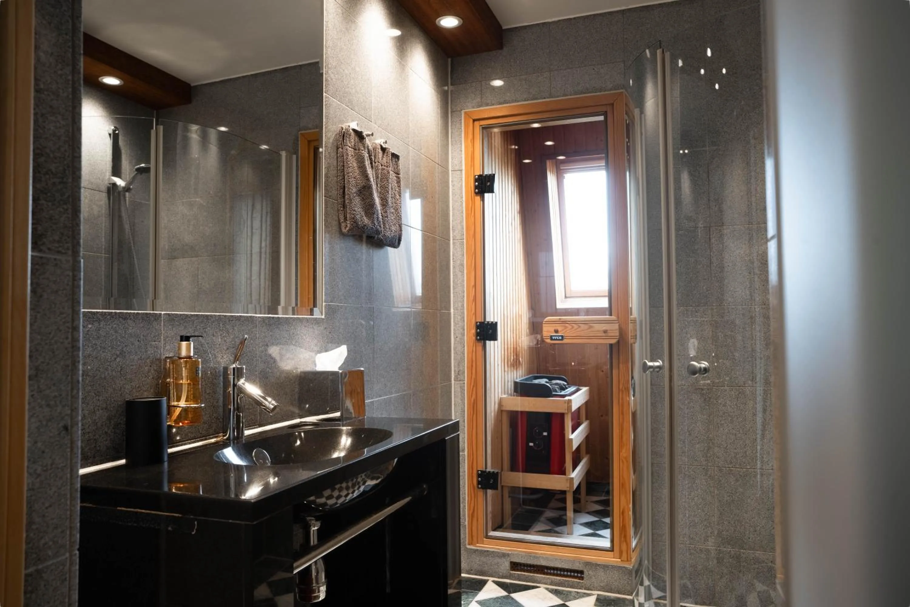 Bathroom in Hotel Lundia