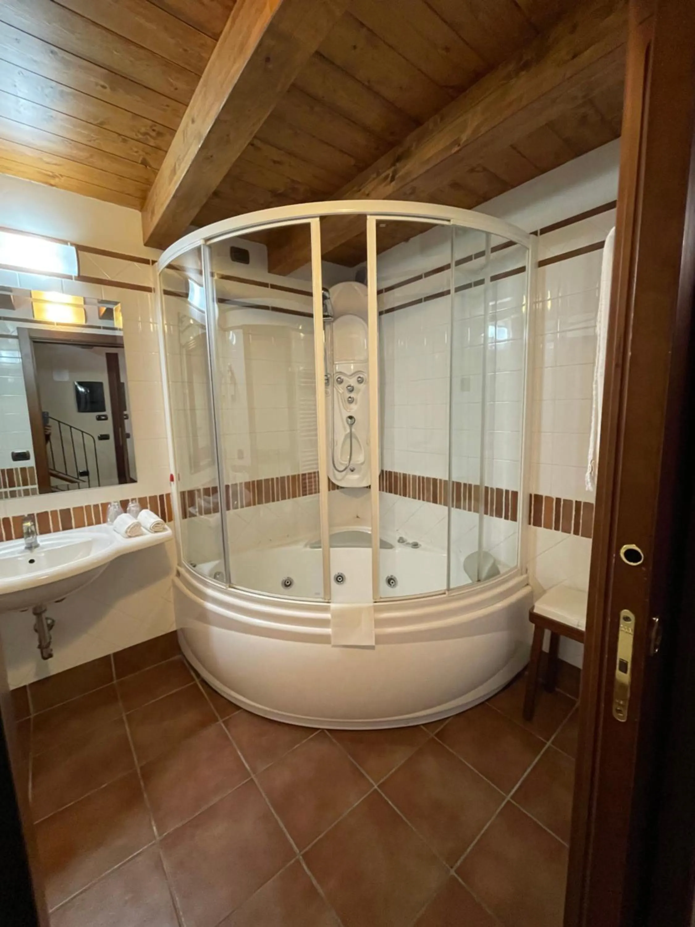 Bath in Hotel Villa Venus Resort & SPA