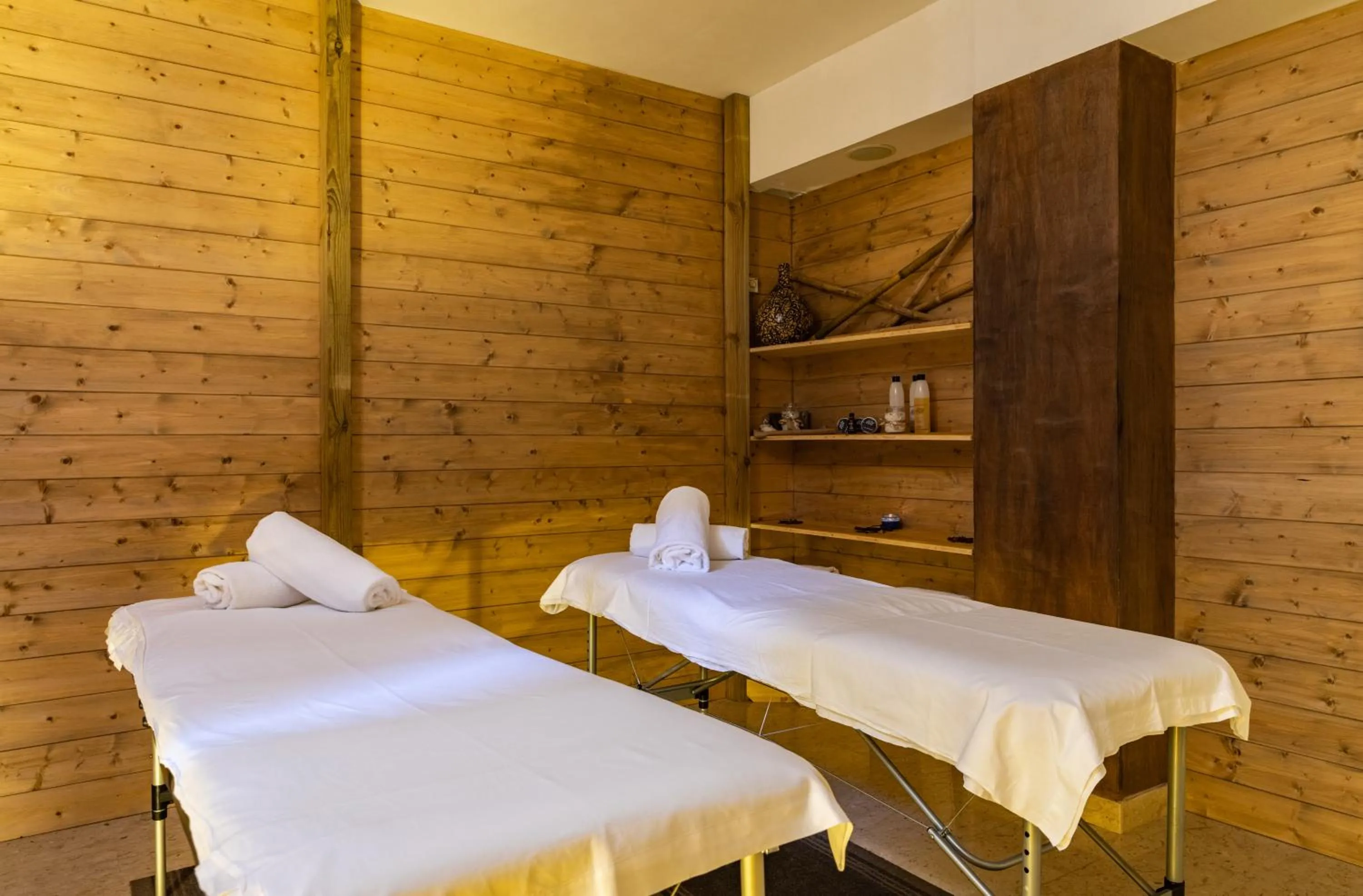 Massage in Hotel Villa Venus Resort & SPA