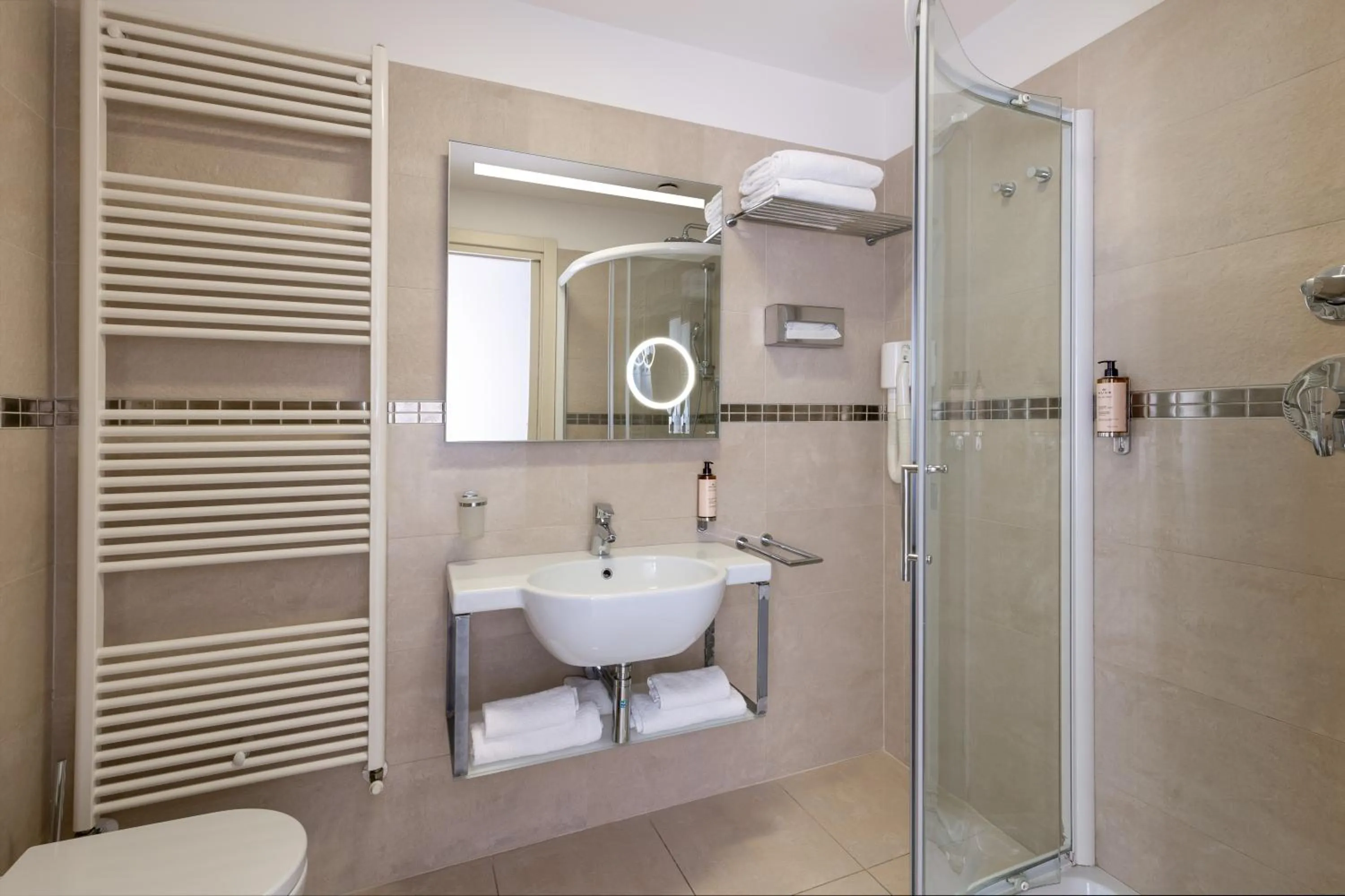 Bathroom in Mercure Hotel Rimini Artis