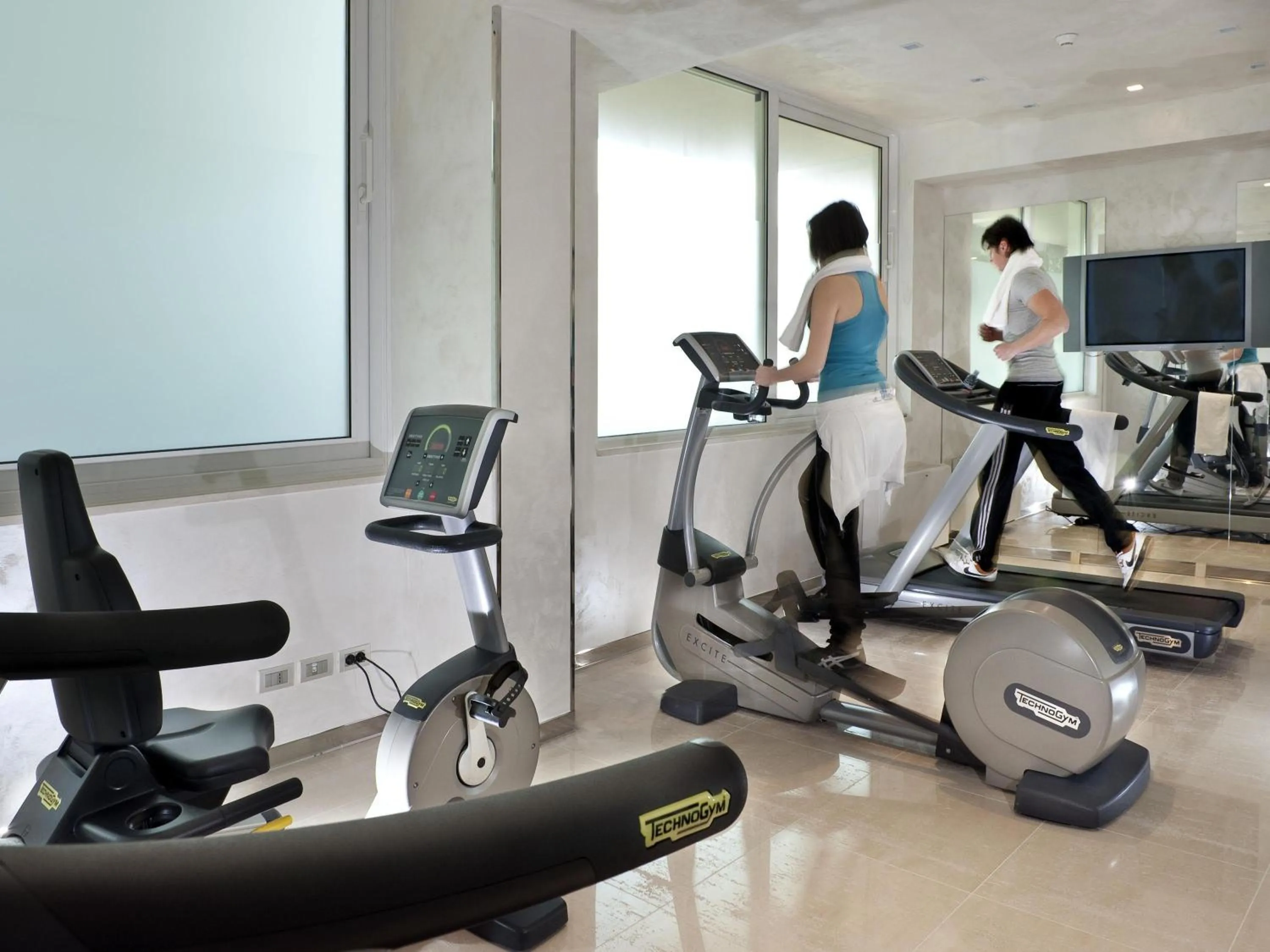 Fitness centre/facilities in Mercure Hotel Rimini Artis
