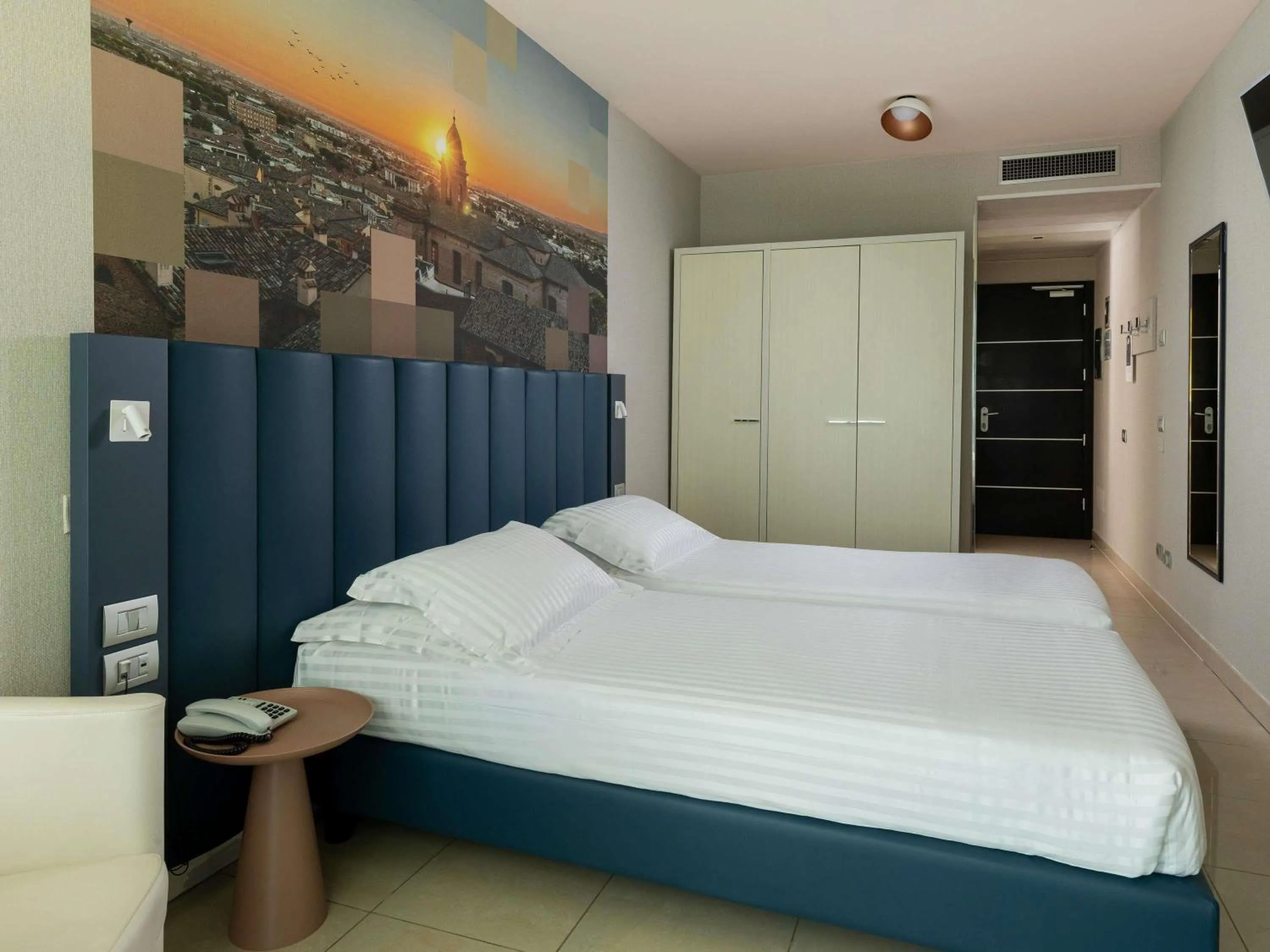 Bedroom, Bed in Mercure Hotel Rimini Artis