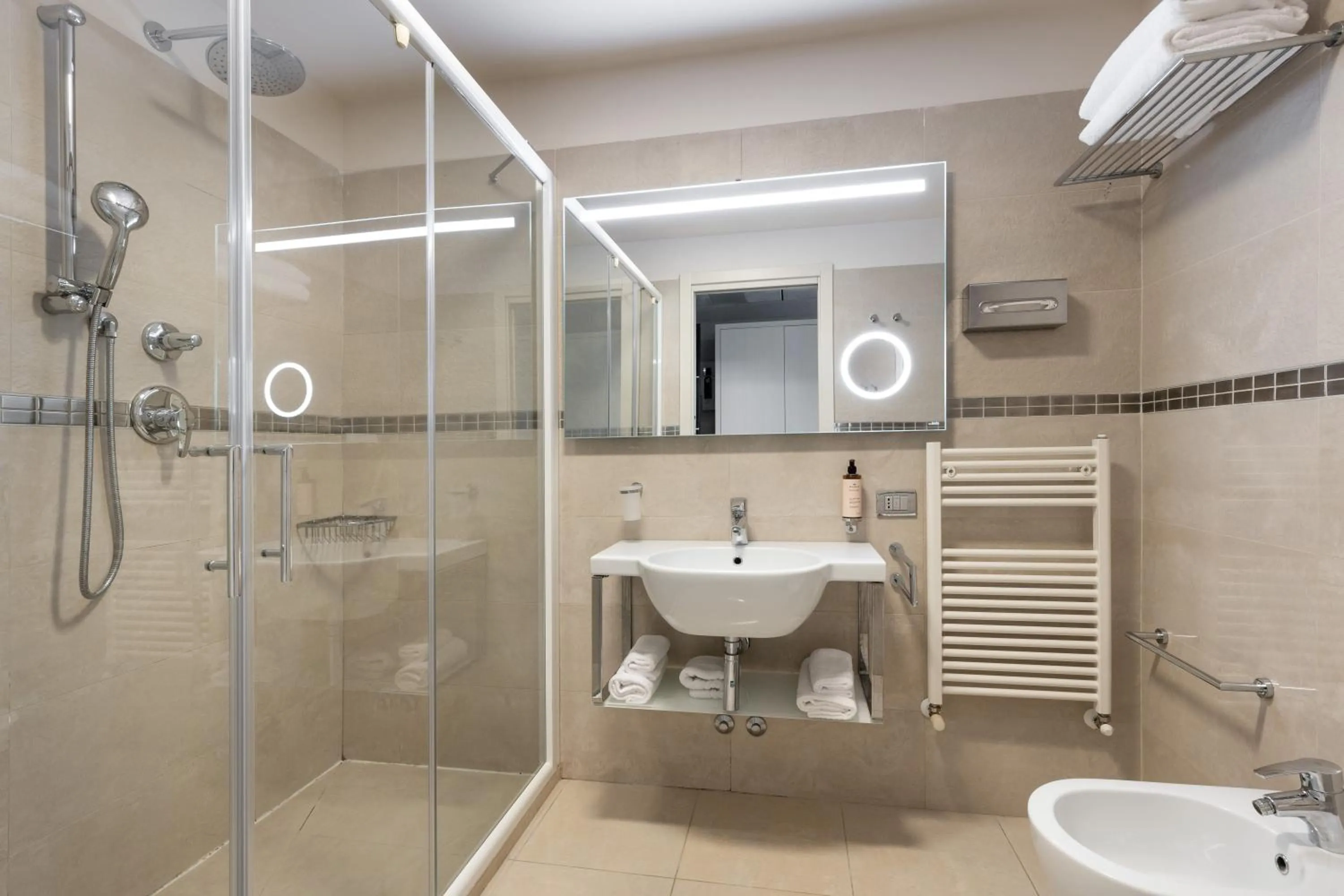 Bathroom in Mercure Hotel Rimini Artis