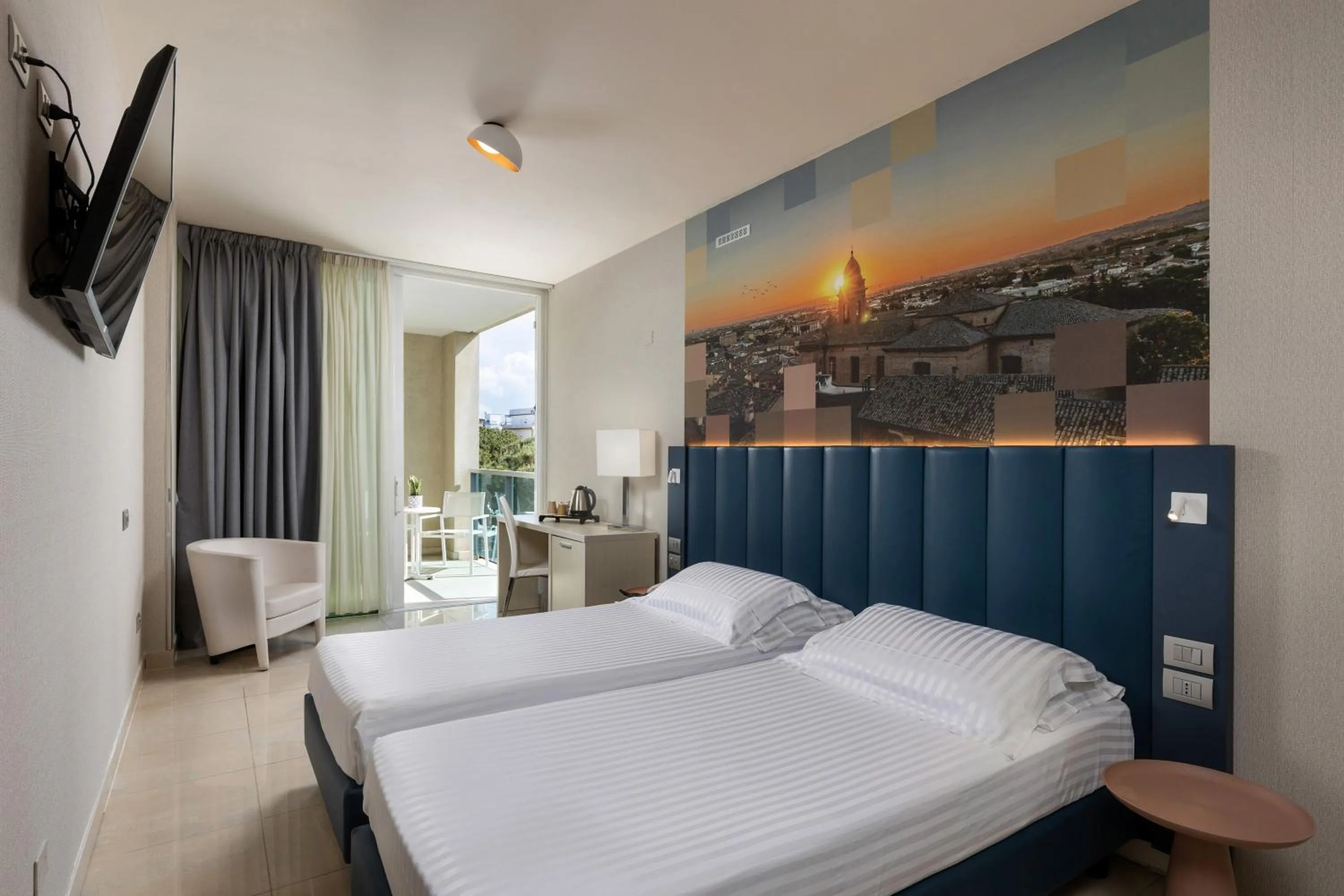 Bed in Mercure Hotel Rimini Artis