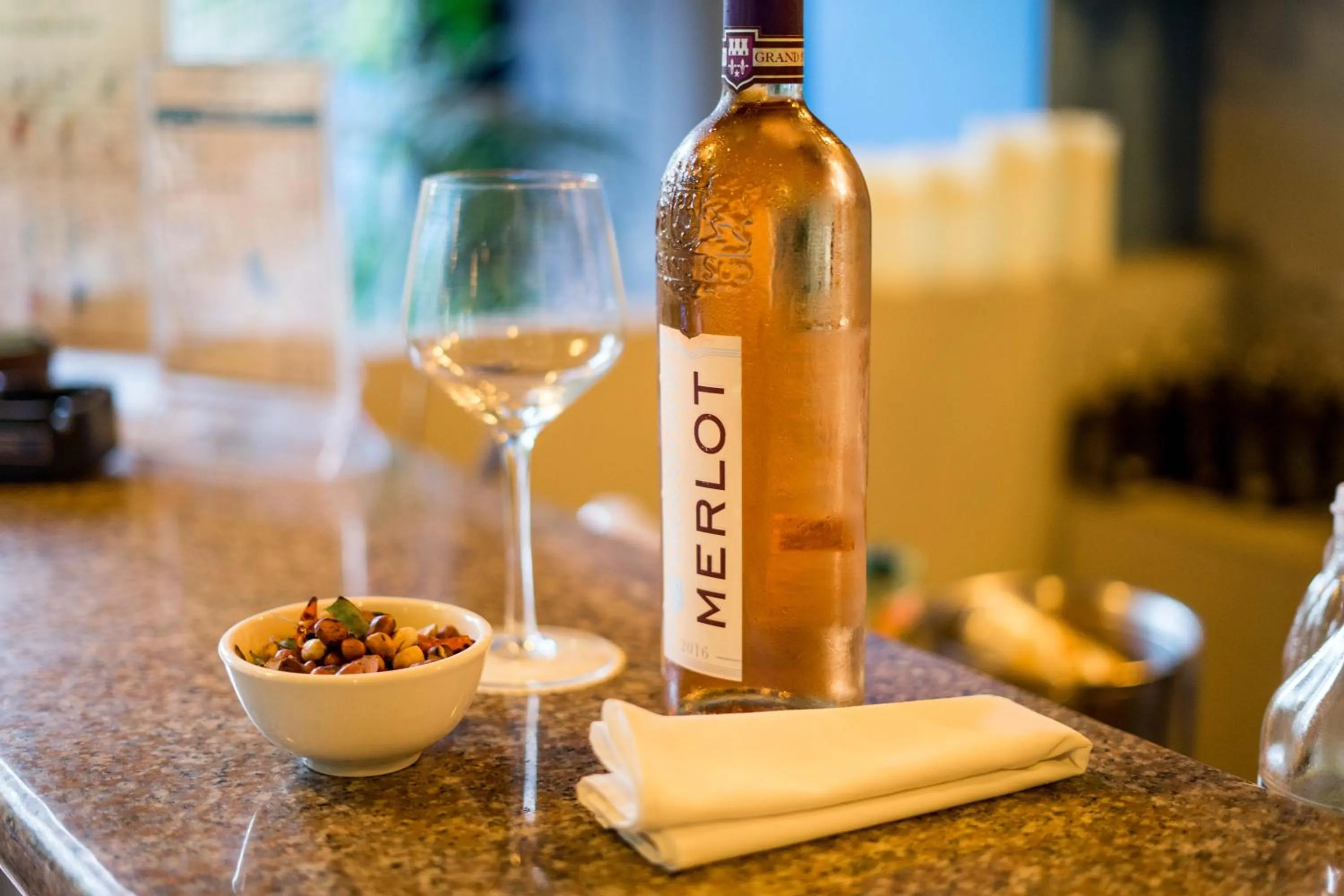 Restaurant/places to eat in Villa D Riverside Boutique Hotel