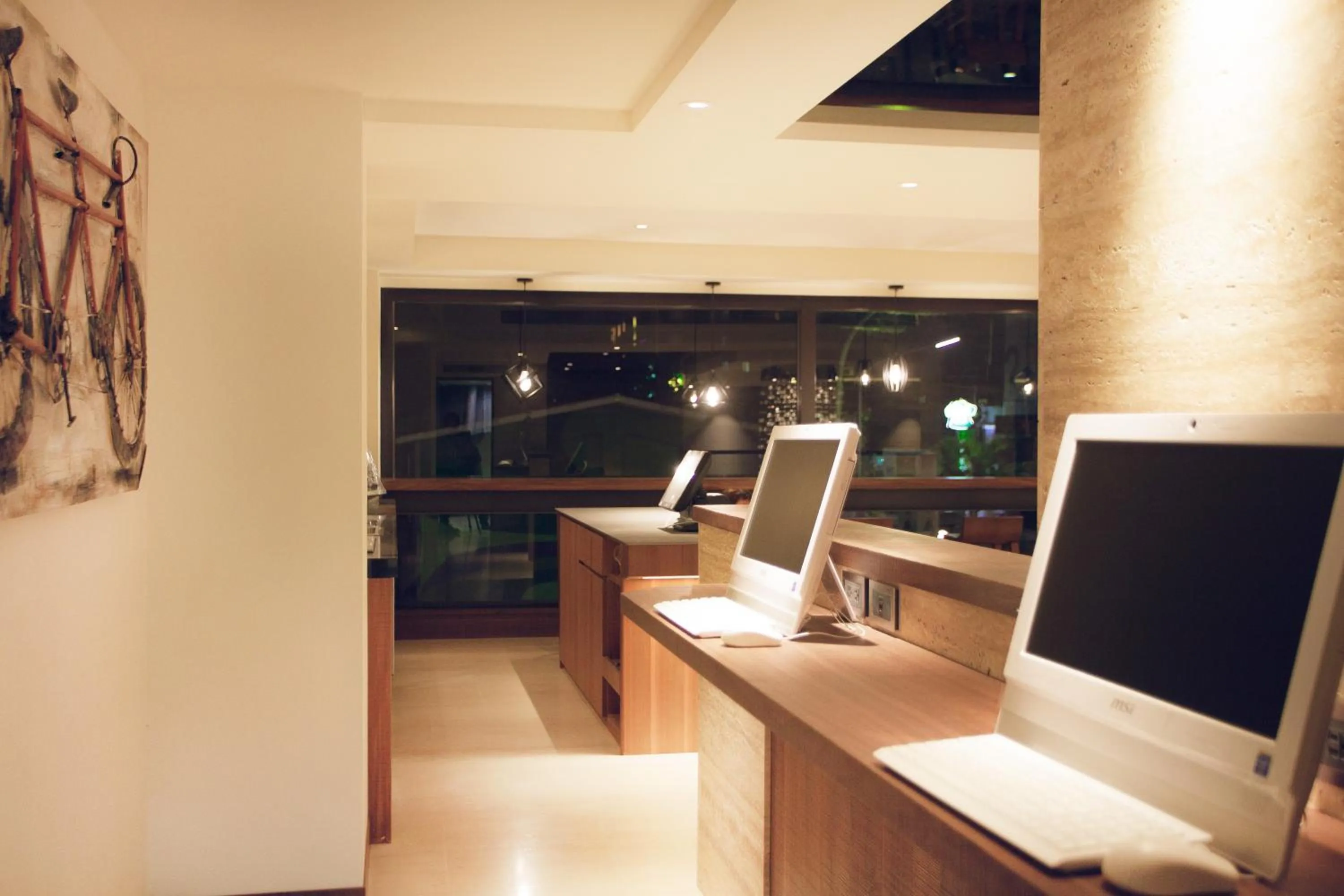 Business facilities in Inn by the Village