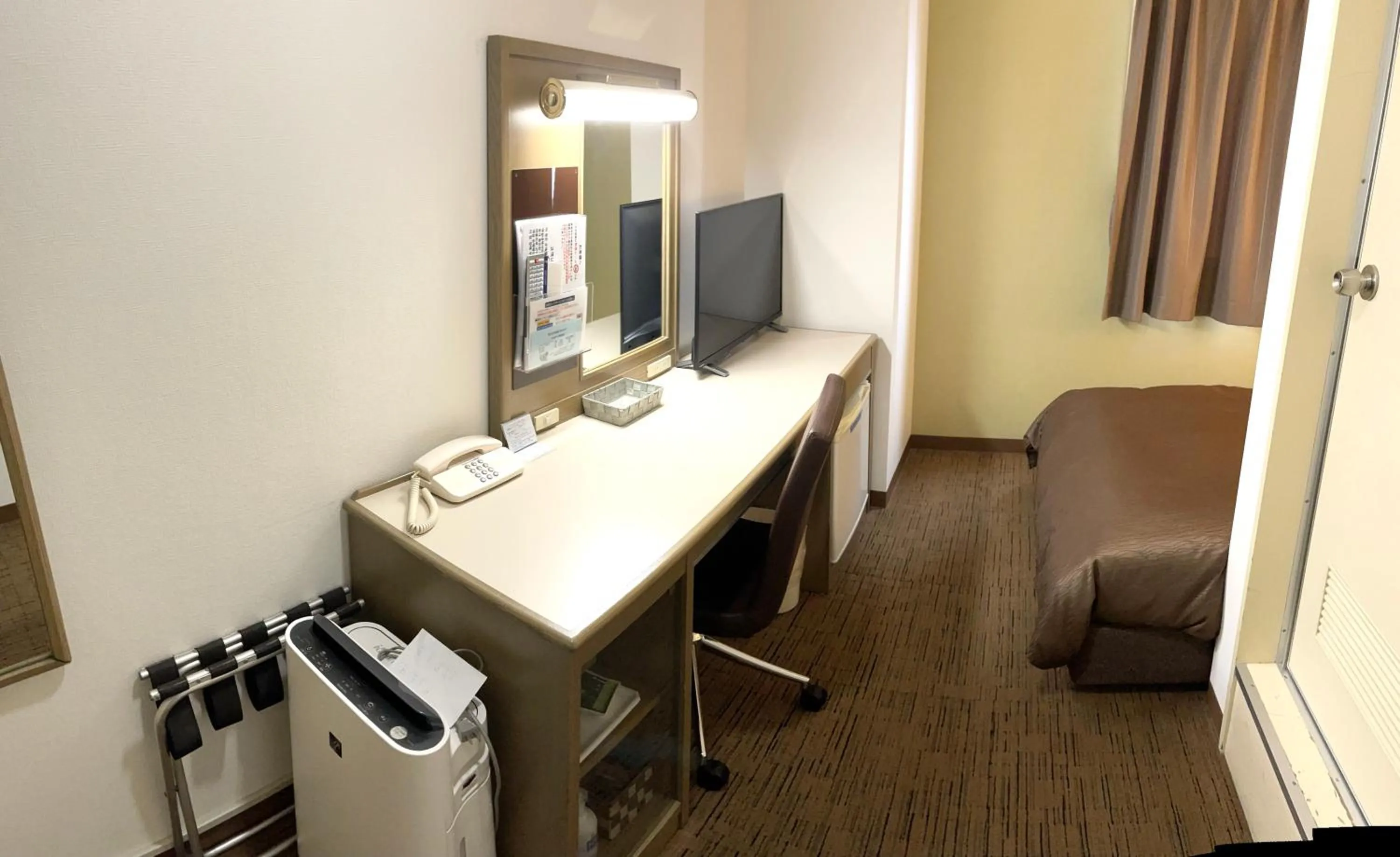 Photo of the whole room in Hotel Yassa