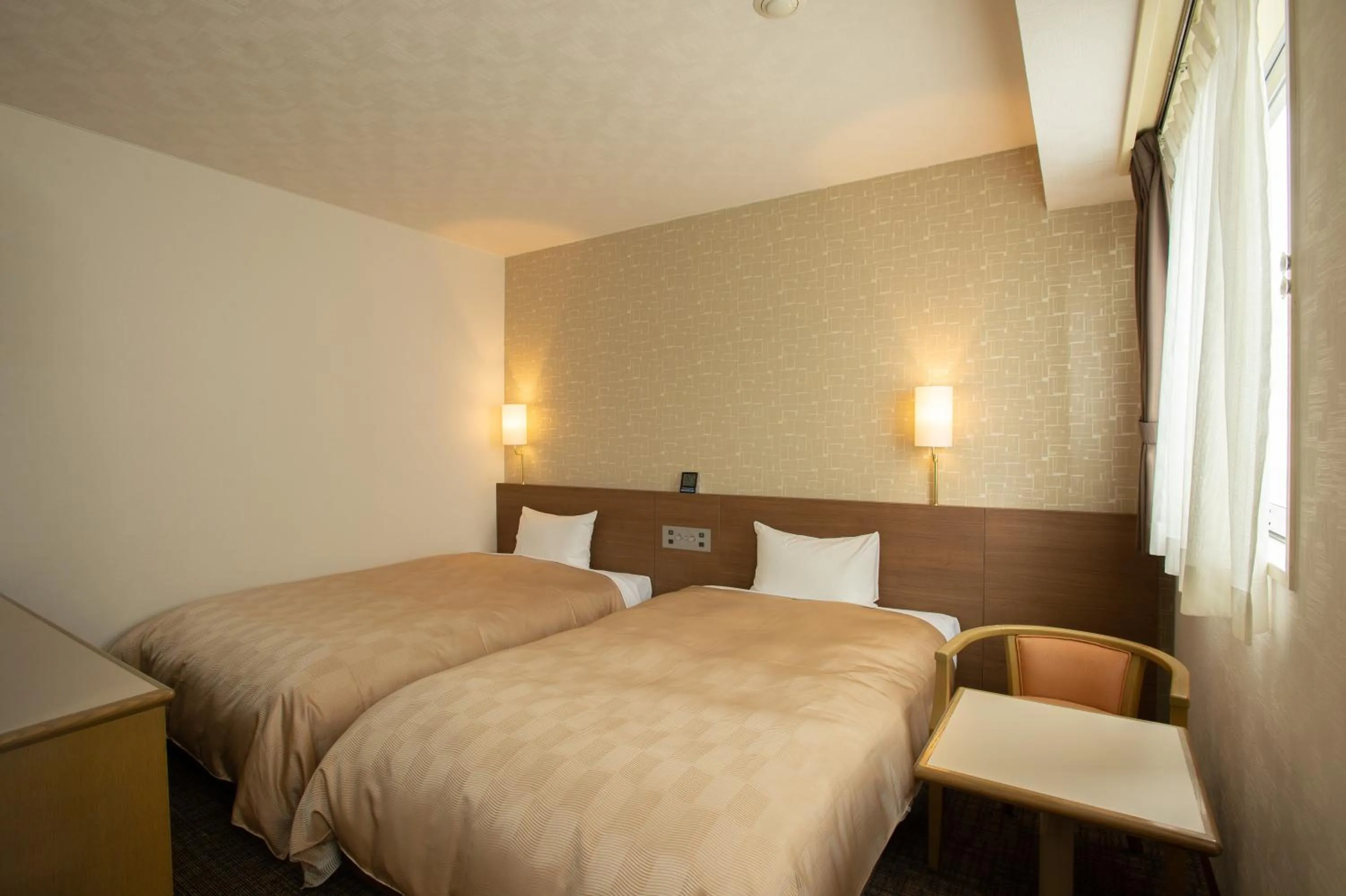 Photo of the whole room, Bed in Hotel Yassa