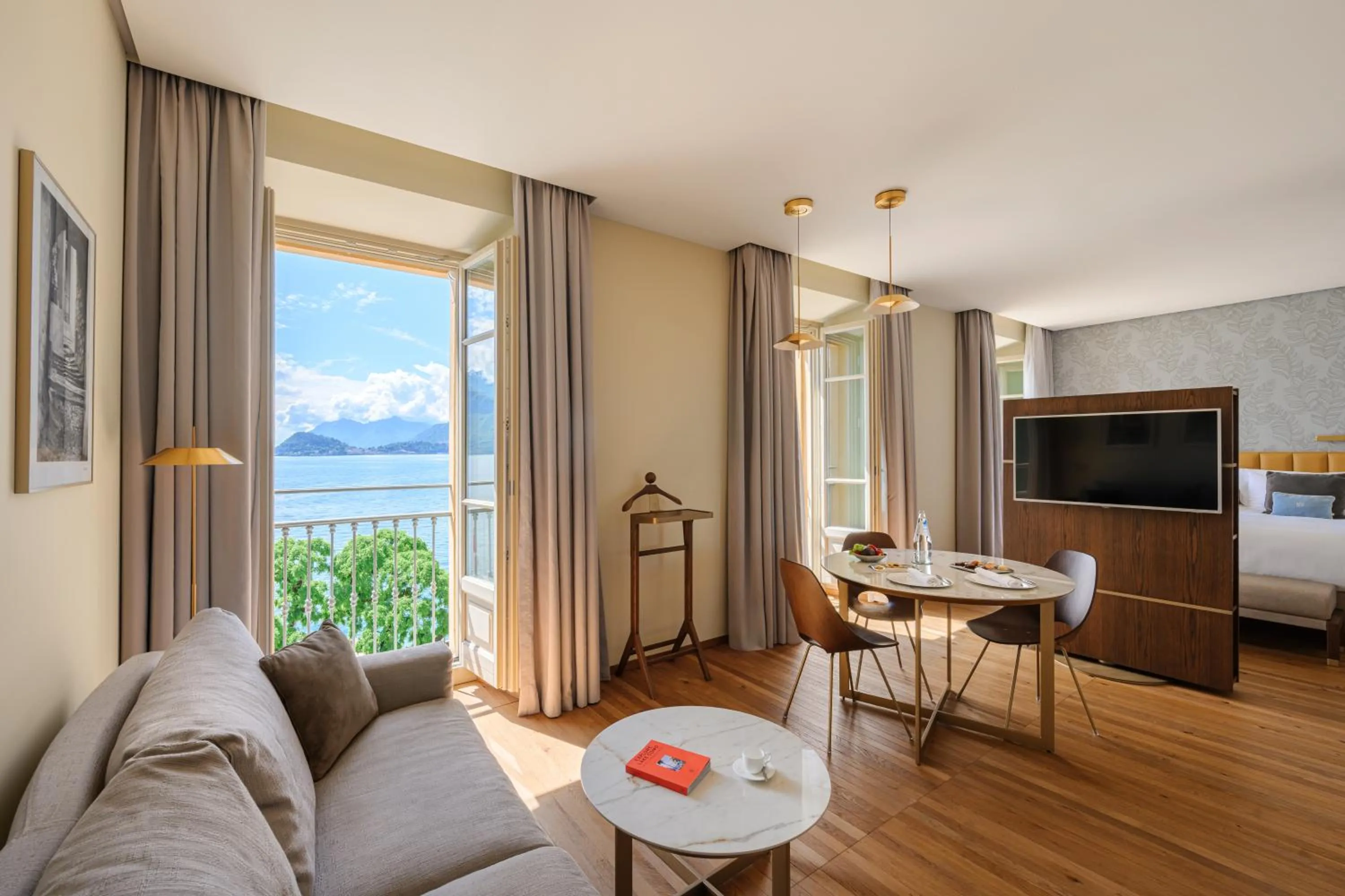 Living room in Grand Hotel Victoria concept & spa, by R Collection Hotels