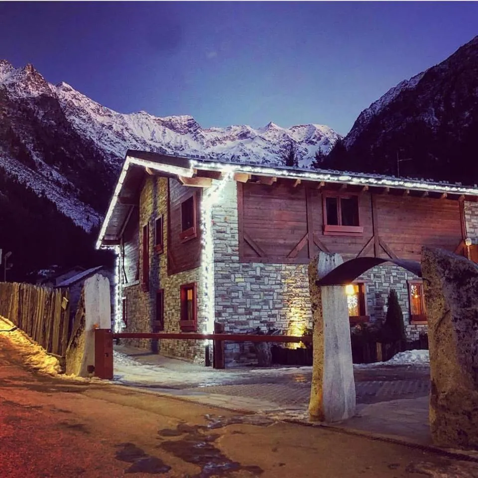 Property building in La Tana dell'orso Hotel & SPA