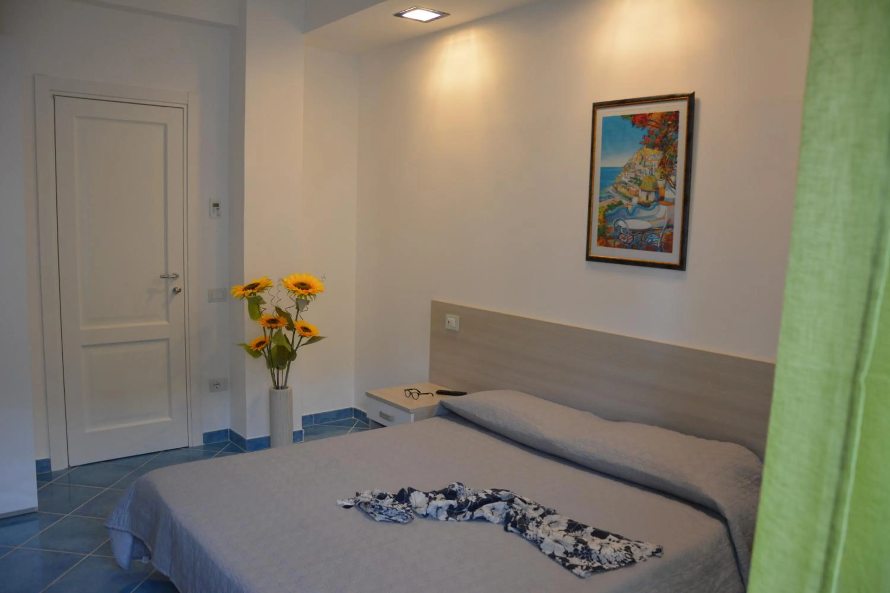 Photo of the whole room, Bed in Acquamarine Maiori Amalfi Coast