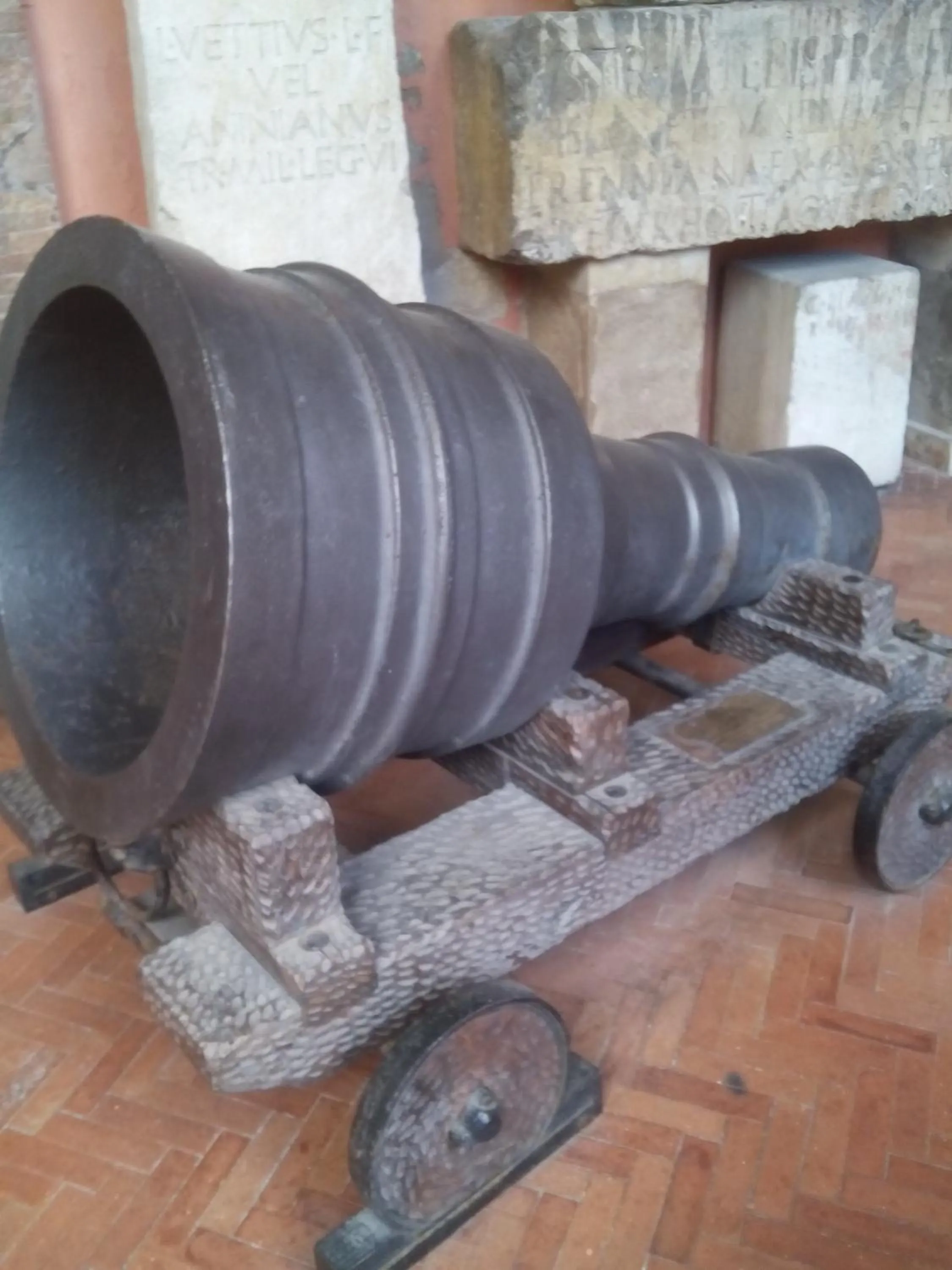 Text overlay in Hotel La Fonte