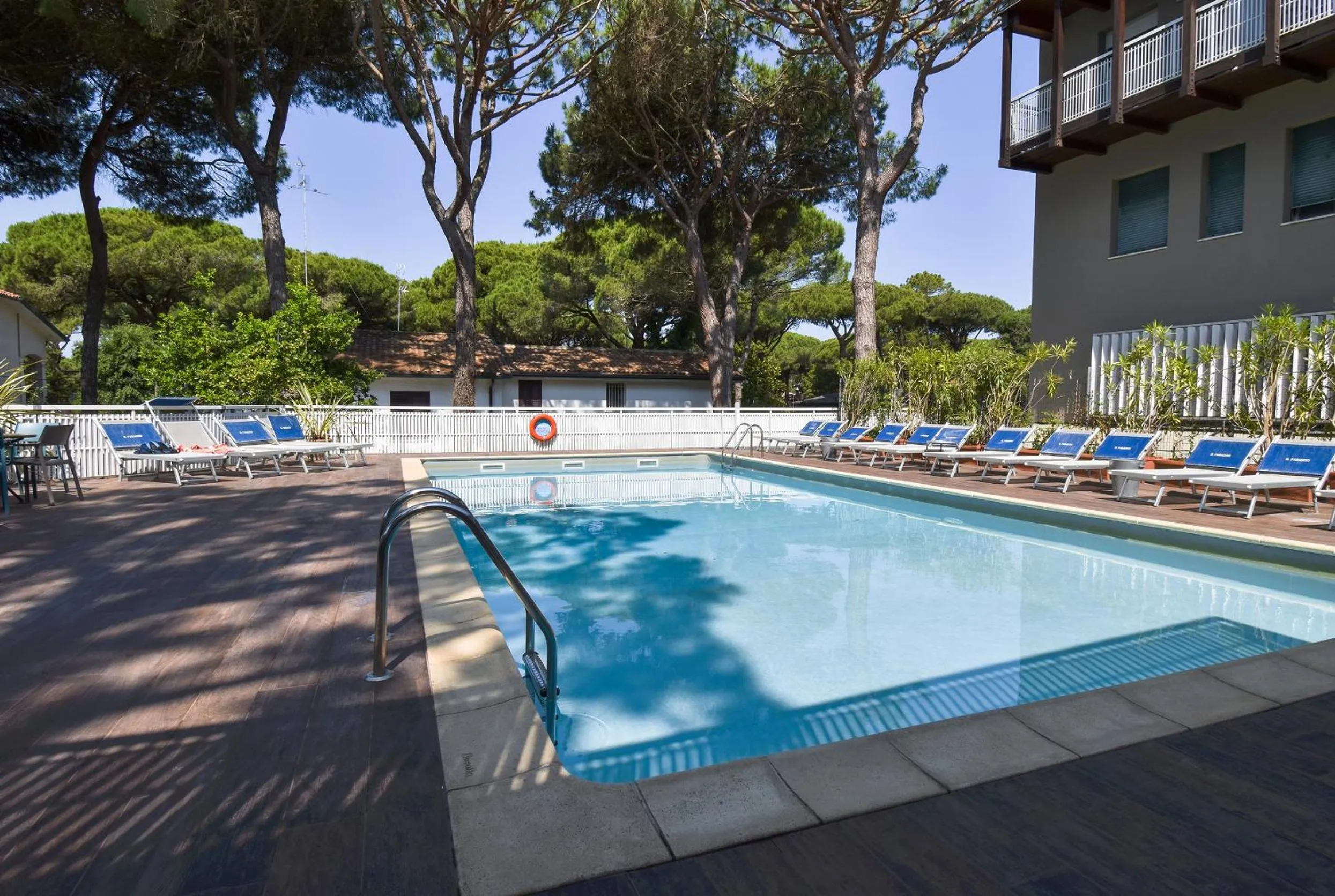 Pool view in Hotel Columbia