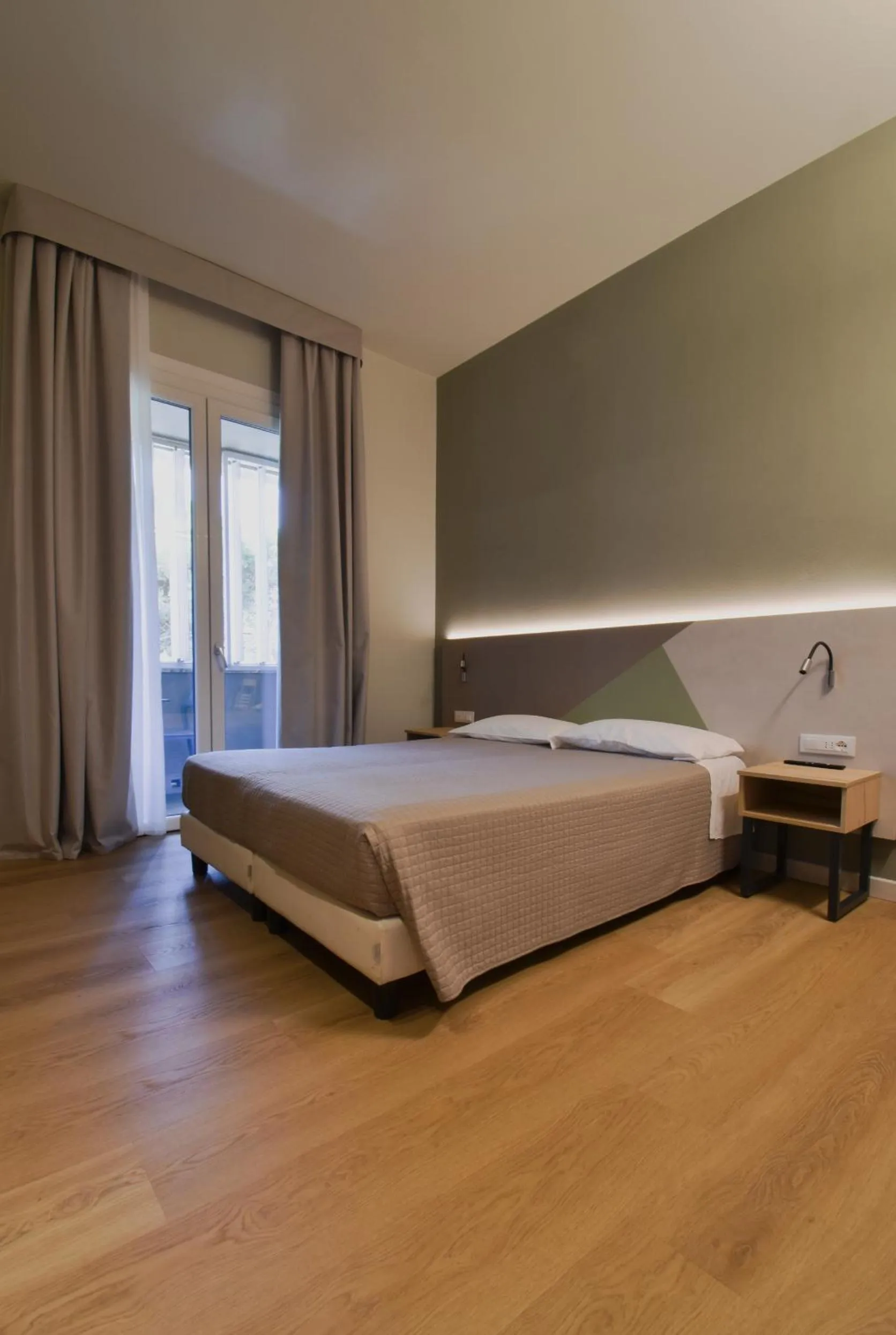 Bed in Hotel Columbia