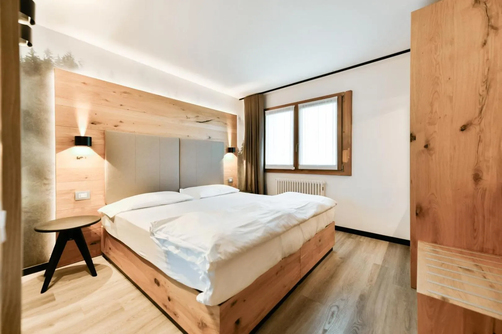 Bed in Hotel Montana