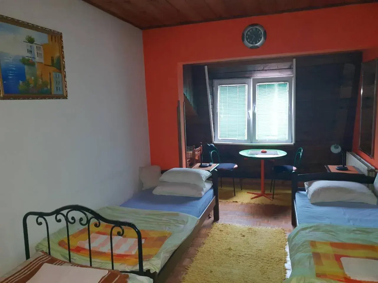 Economy Triple Room - single occupancy in Vila De turist Economy Triple Room - single occupancy in Vila De turist