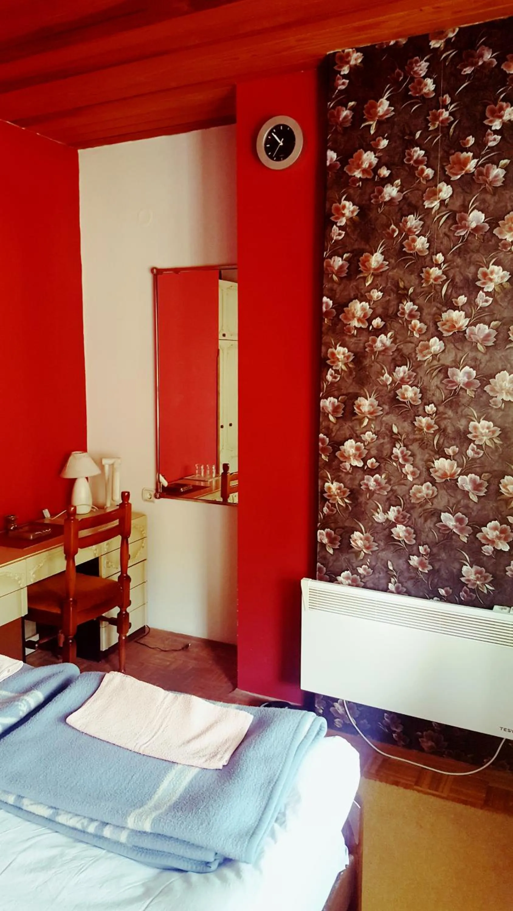 Decorative detail, Bed in Vila De turist