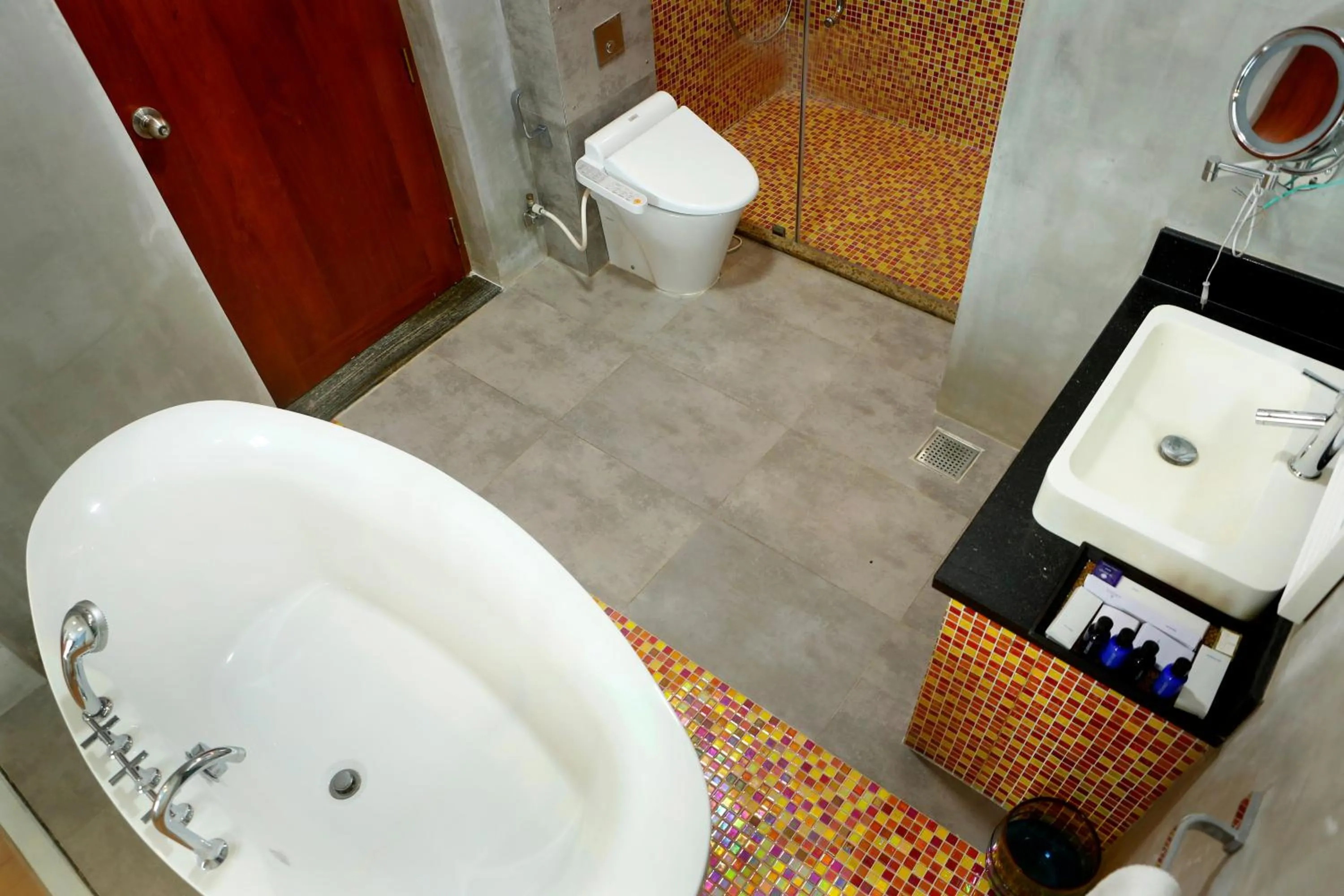 Shower in Club Waskaduwa Beach Resort & Spa